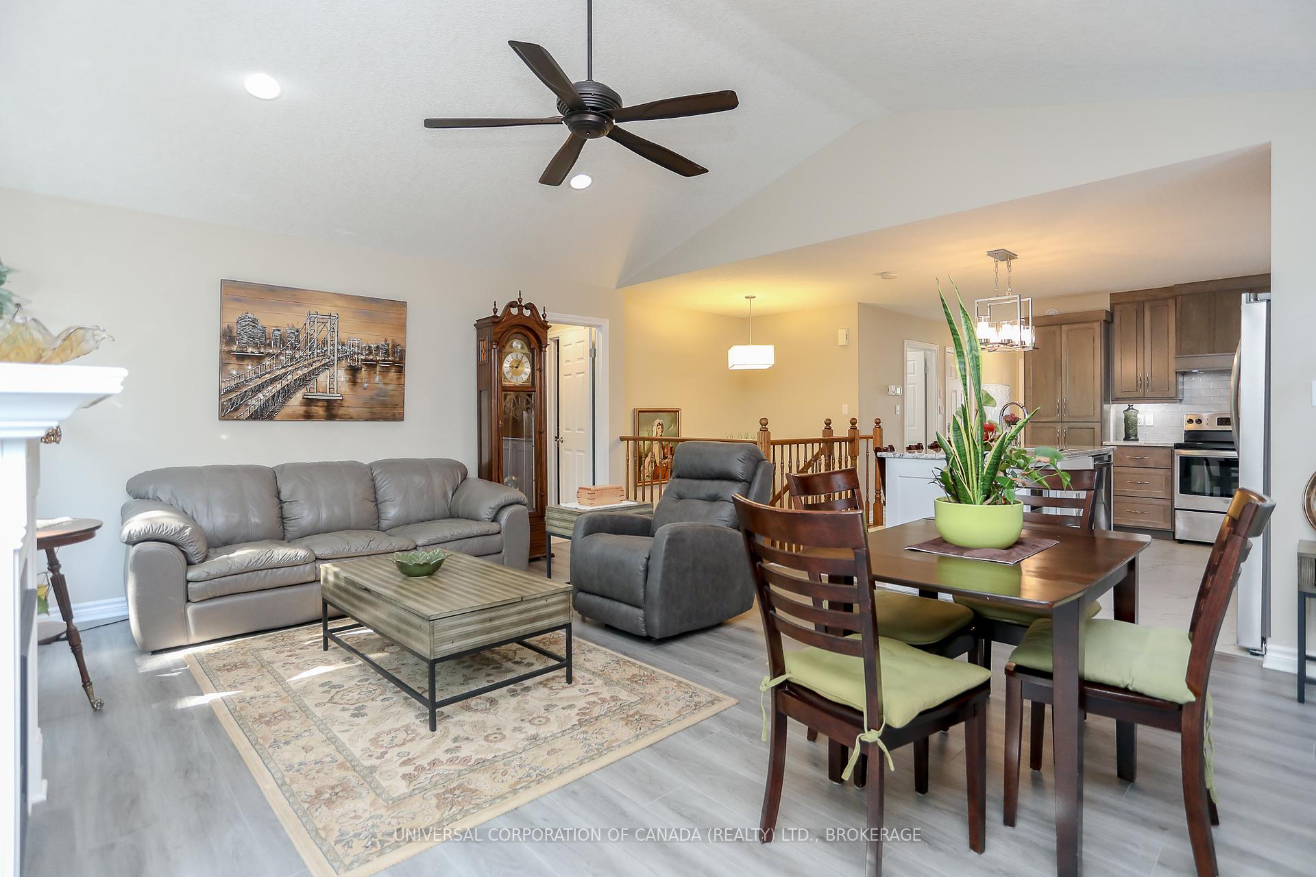 Photo 16 of 19 Harvest Court, St. Thomas — HOMEH