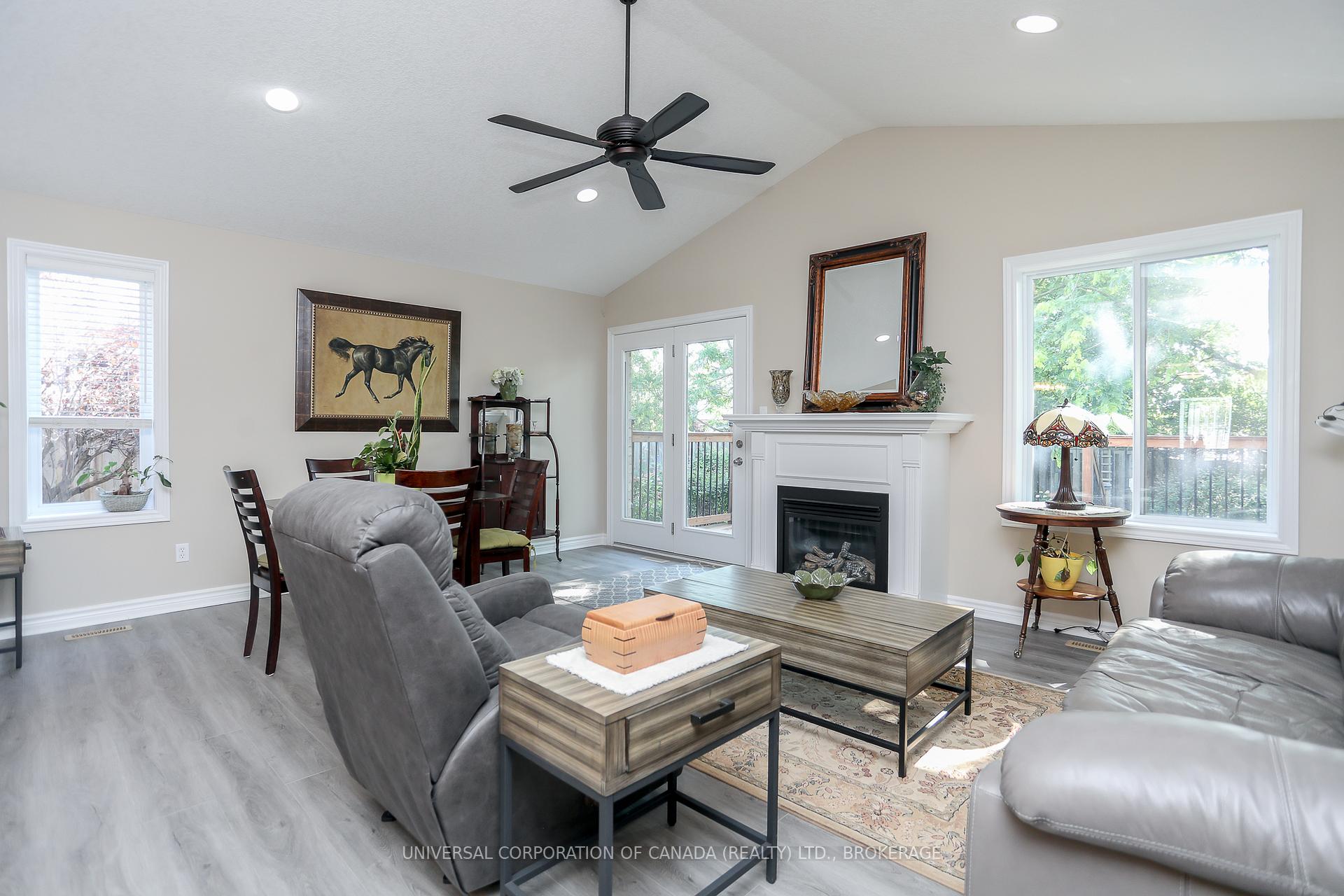 Photo 17 of 19 Harvest Court, St. Thomas — HOMEH