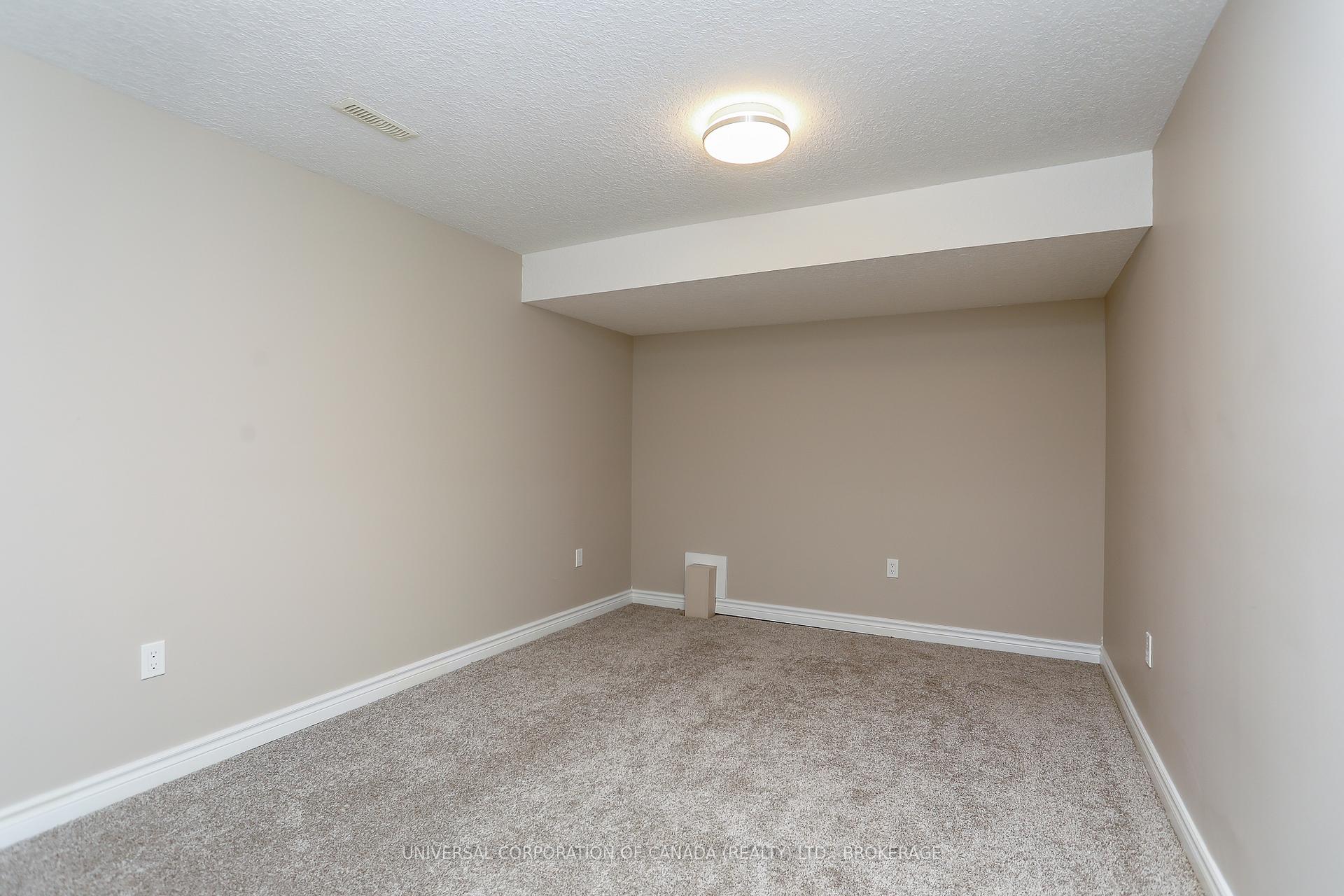 Photo 33 of 19 Harvest Court, St. Thomas — HOMEH