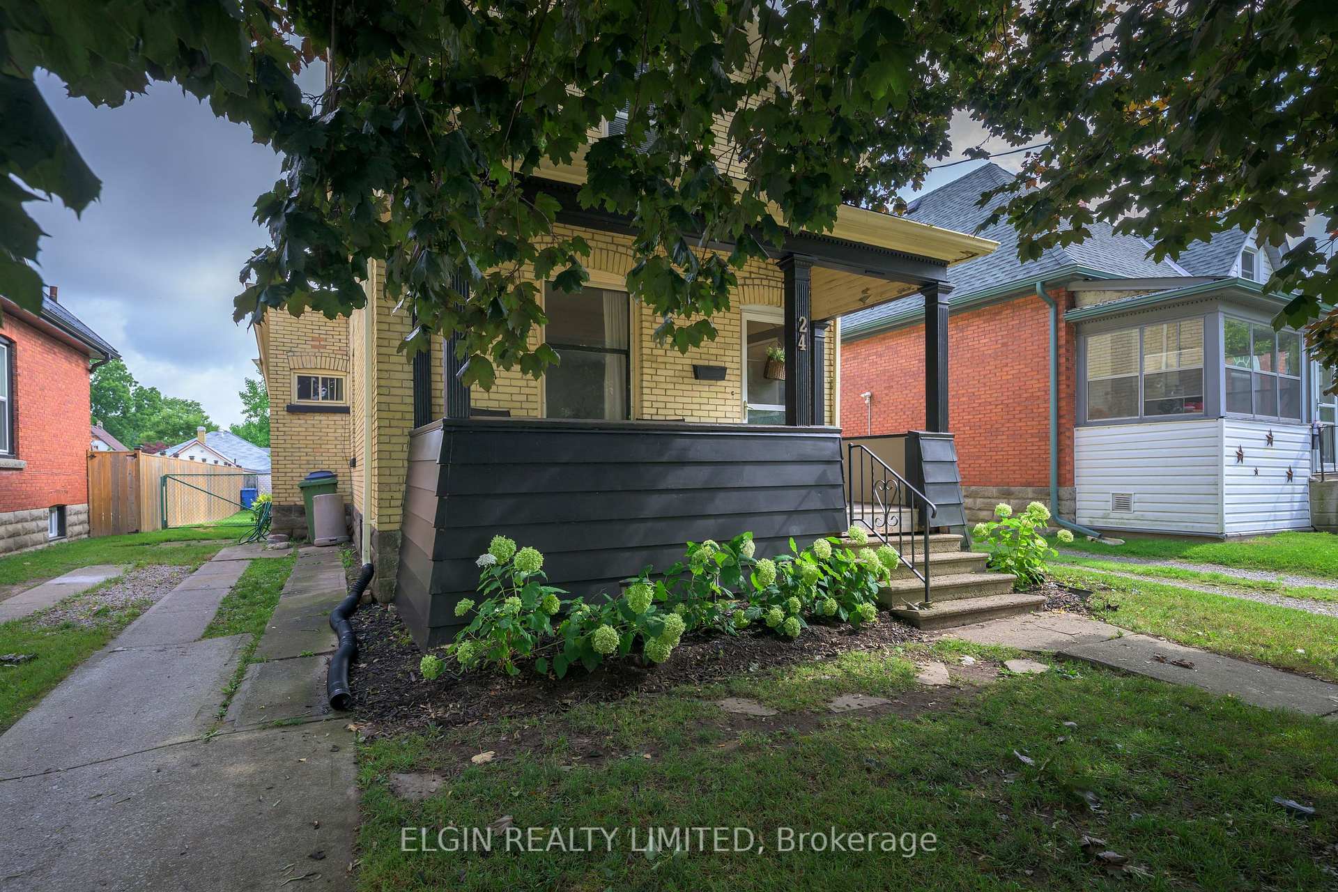Photo 21 of 24 Maple Street, St. Thomas — HOMEH