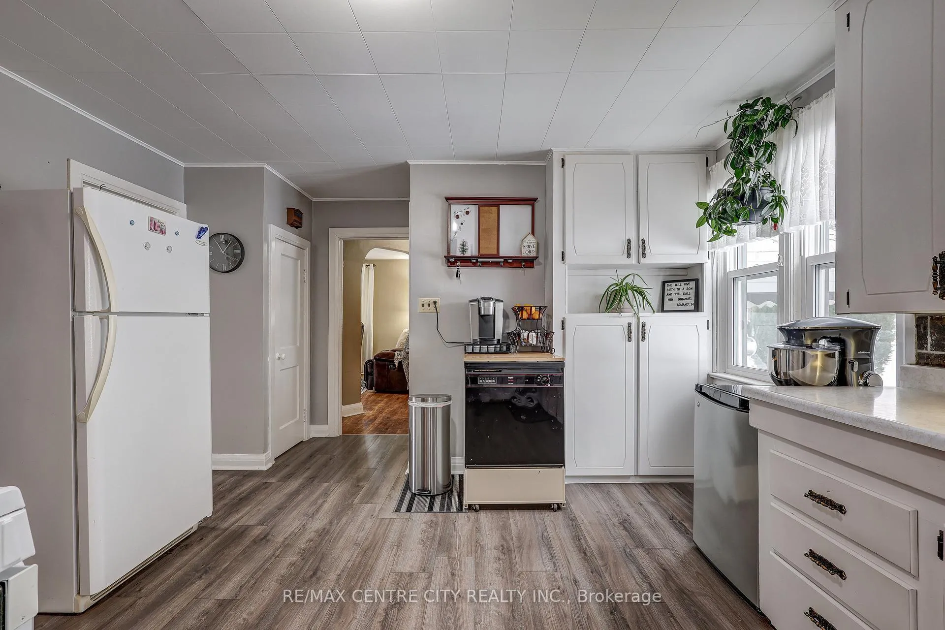 Photo 14 of 6745 Richmond Road, Malahide, Calton — HOMEH