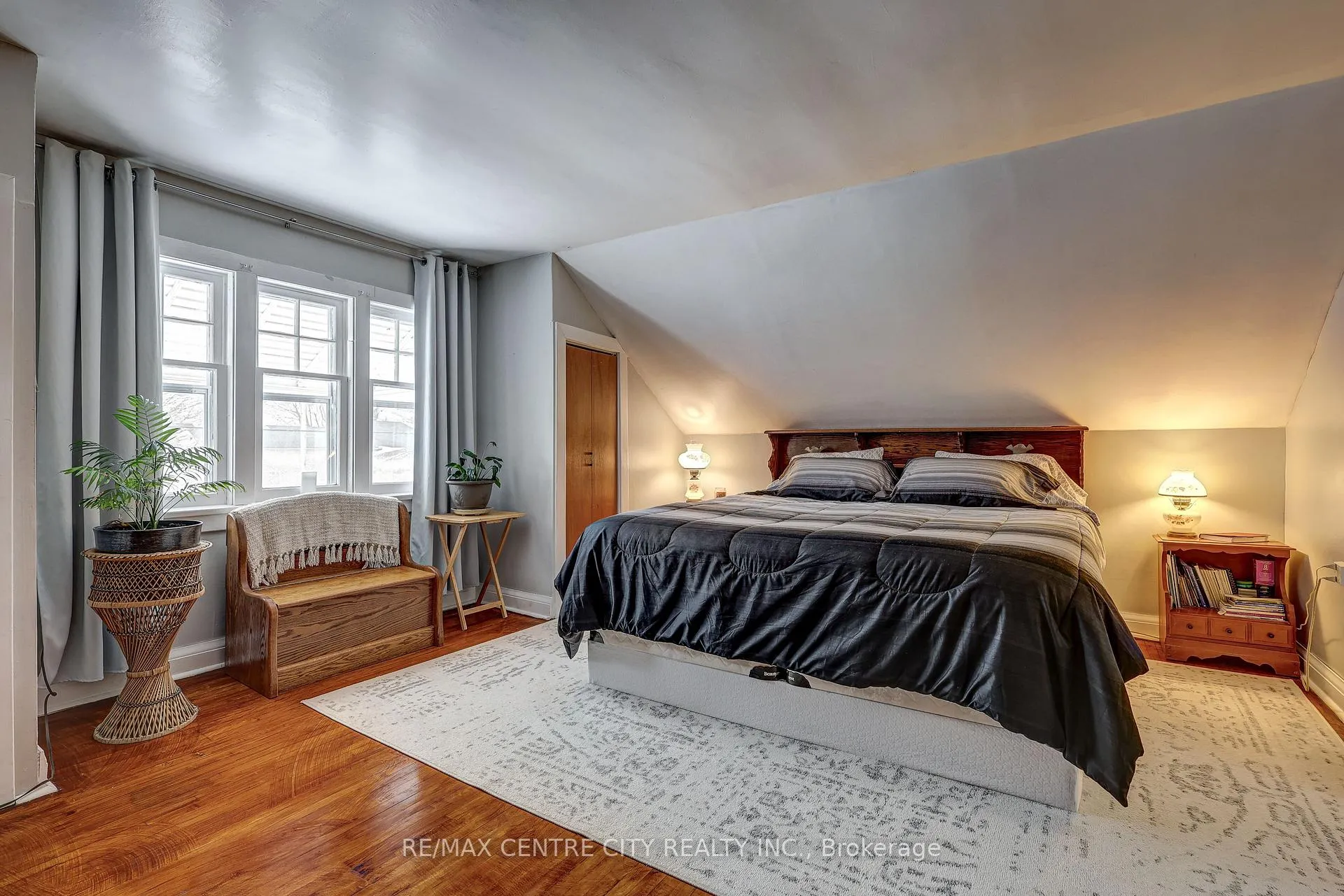 Photo 17 of 6745 Richmond Road, Malahide, Calton — HOMEH