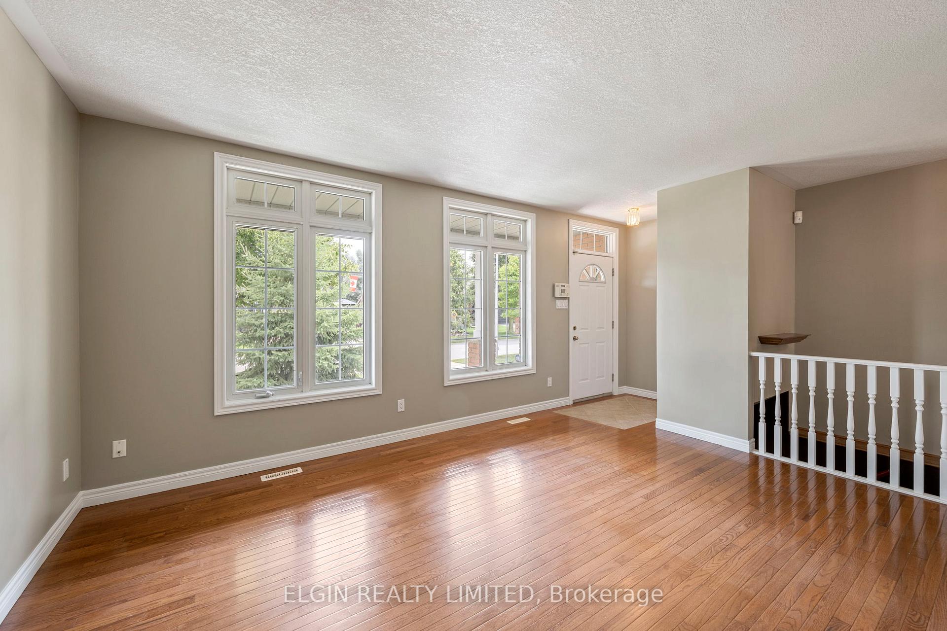 Photo 4 of 18 Rosethorn Court, St. Thomas — HOMEH