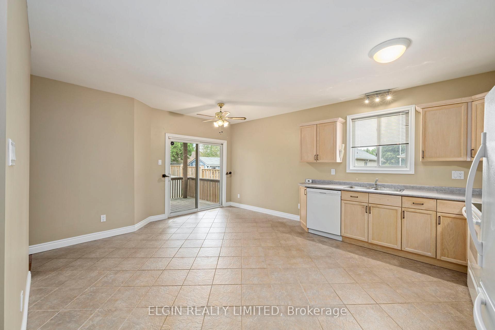 Photo 8 of 18 Rosethorn Court, St. Thomas — HOMEH