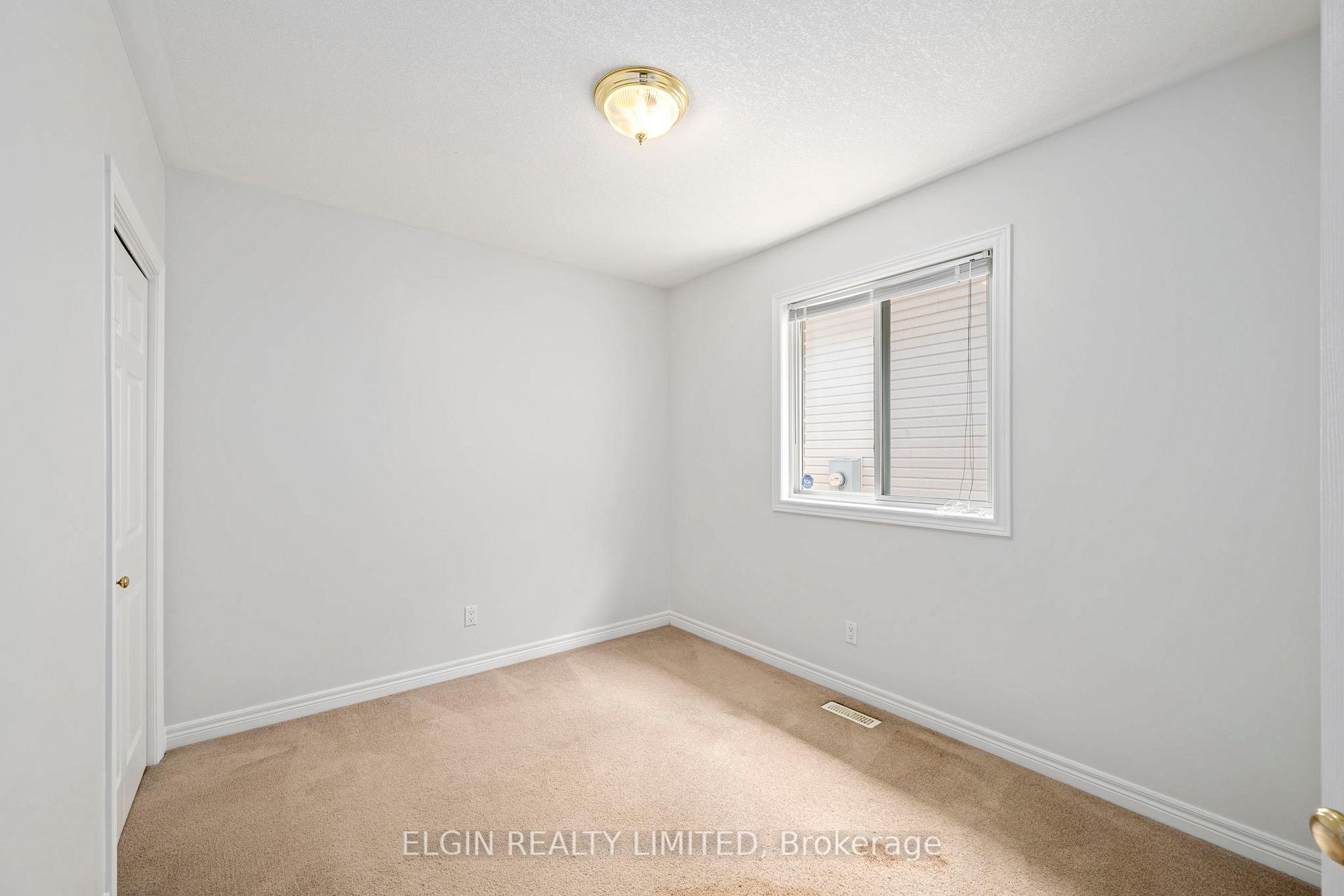 Photo 17 of 18 Rosethorn Court, St. Thomas — HOMEH