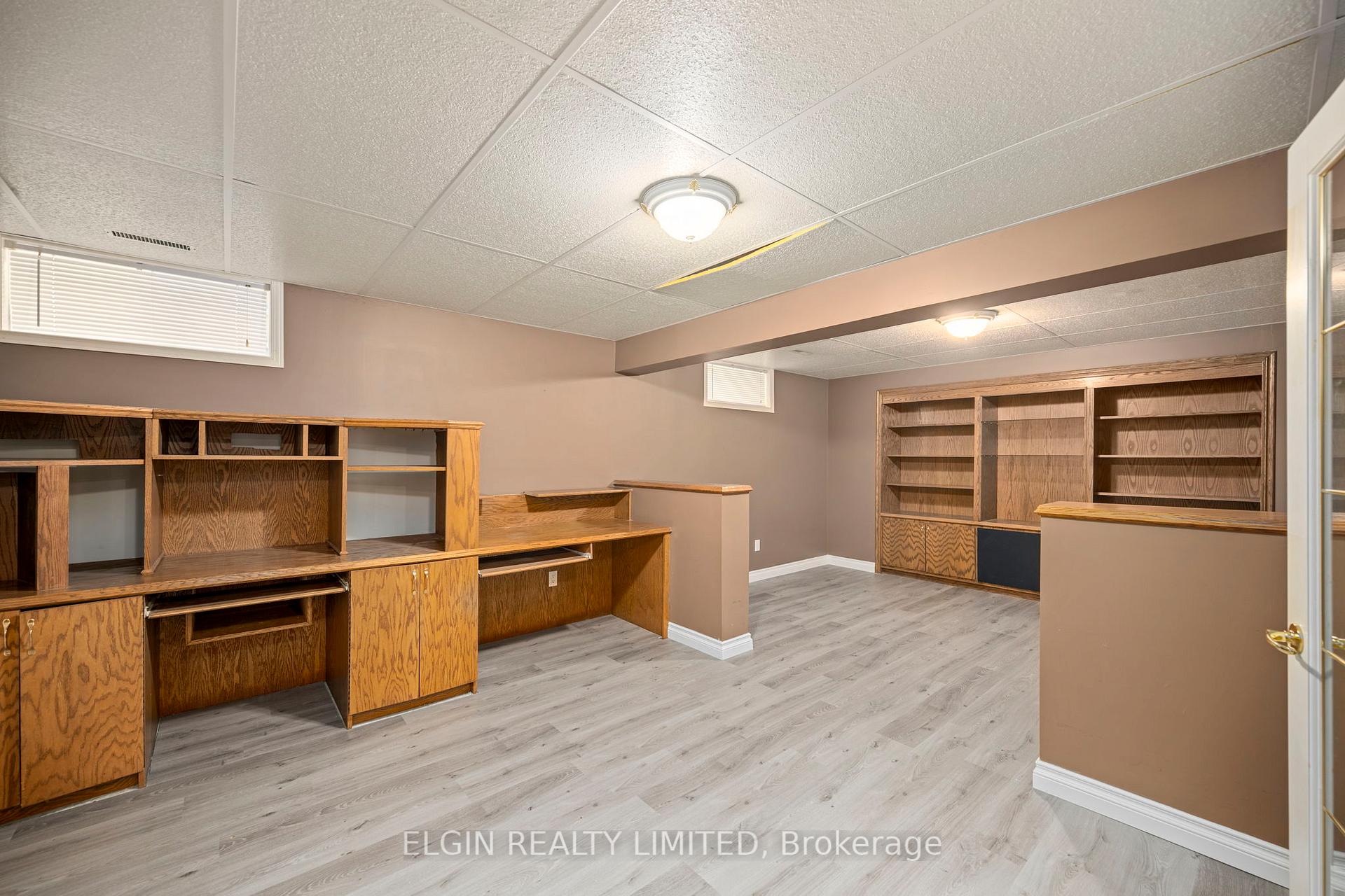 Photo 23 of 18 Rosethorn Court, St. Thomas — HOMEH