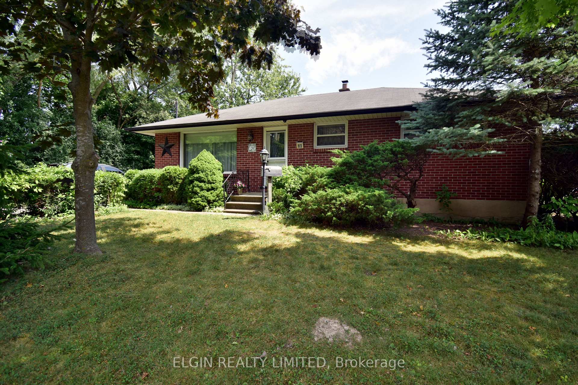 Photo 1 of 83 Churchill Crescent, St. Thomas — HOMEH