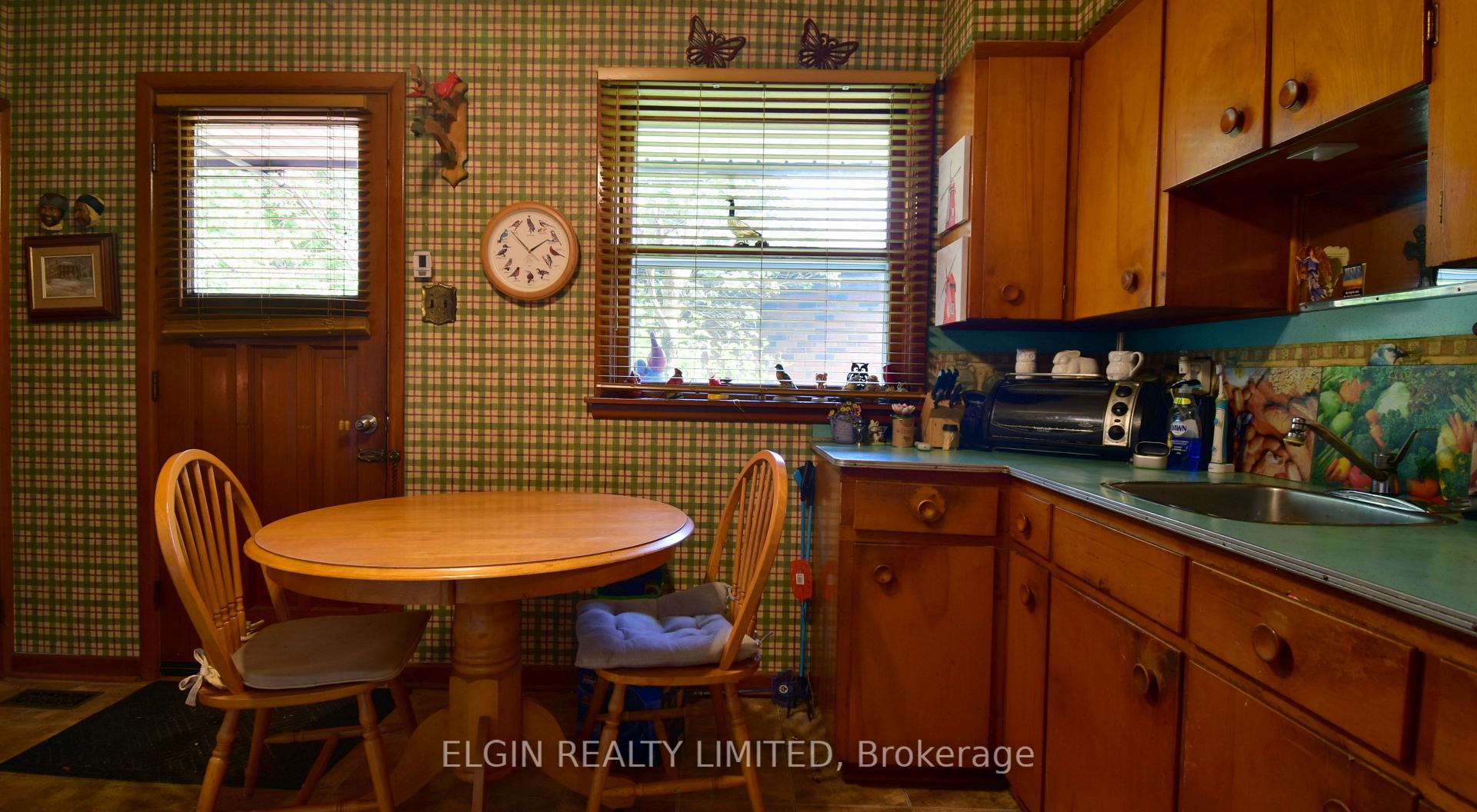 Photo 14 of 83 Churchill Crescent, St. Thomas — HOMEH