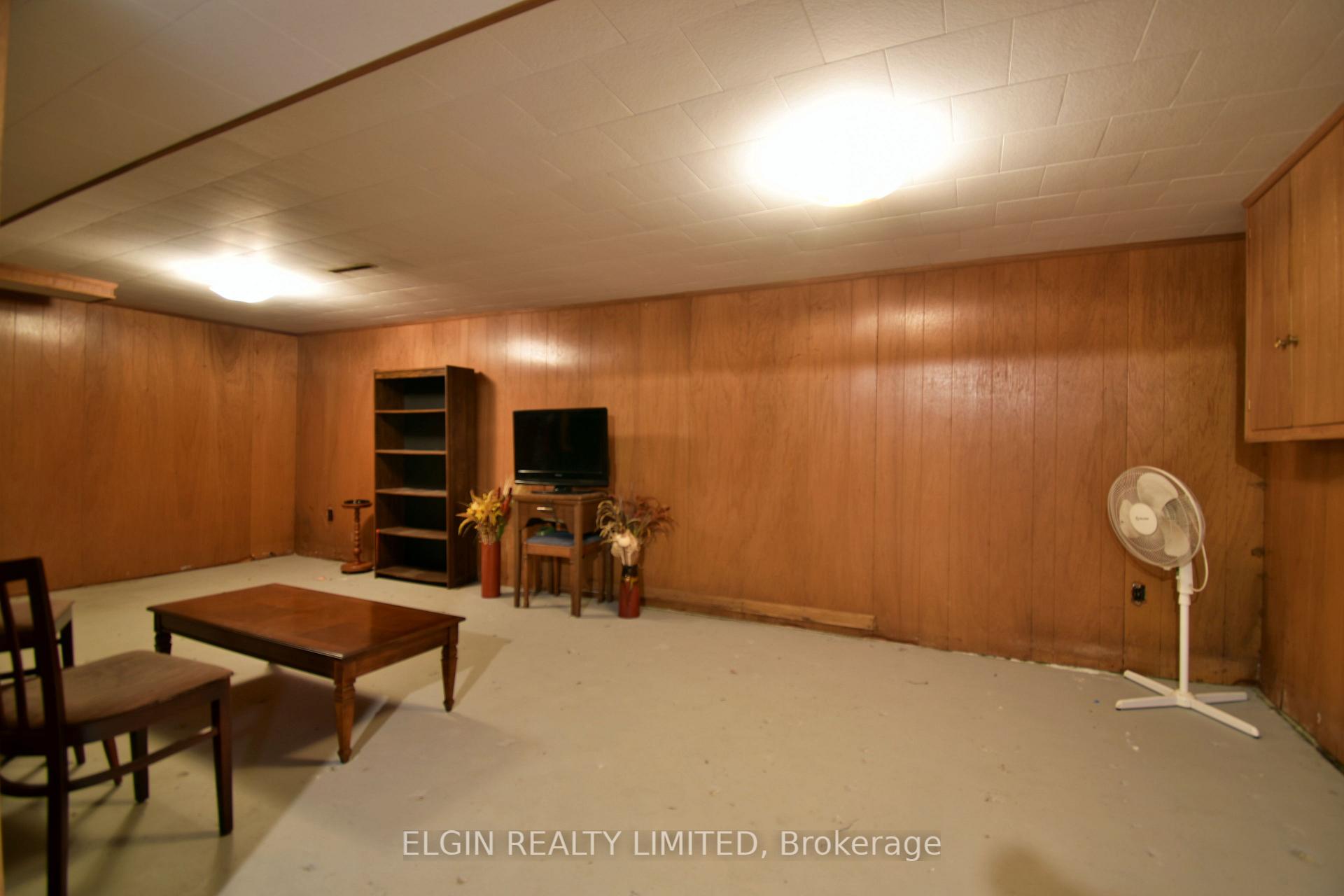 Photo 19 of 83 Churchill Crescent, St. Thomas — HOMEH