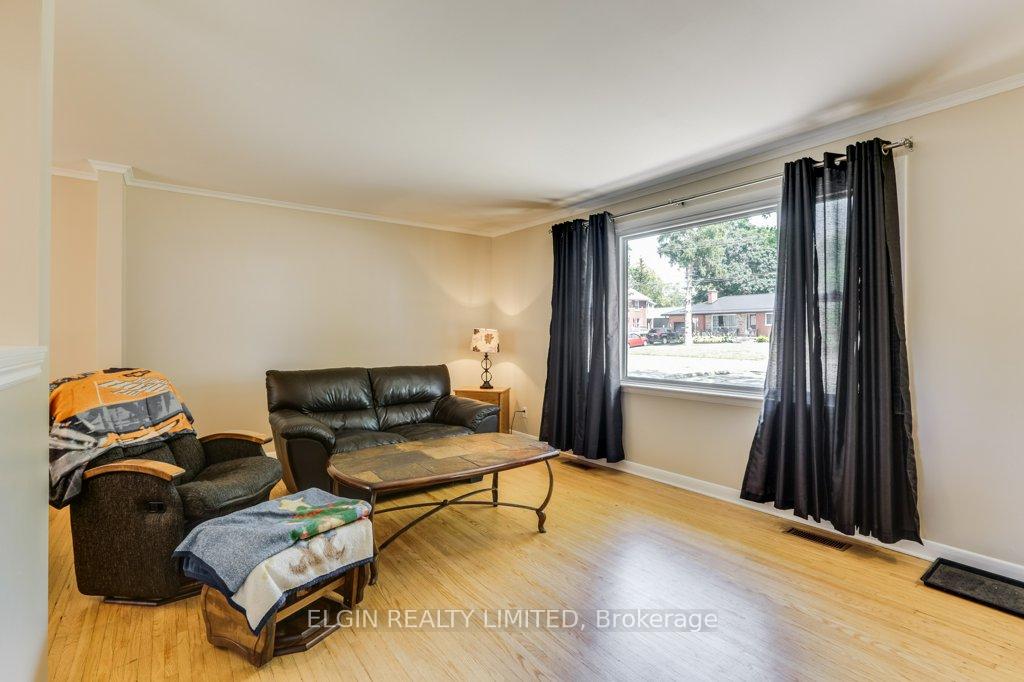 Photo 7 of 36 Park Avenue, St. Thomas — HOMEH