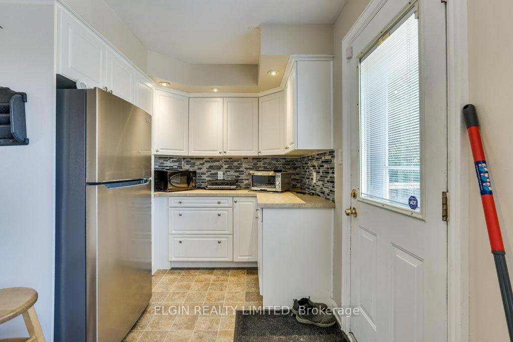 Photo 16 of 36 Park Avenue, St. Thomas — HOMEH