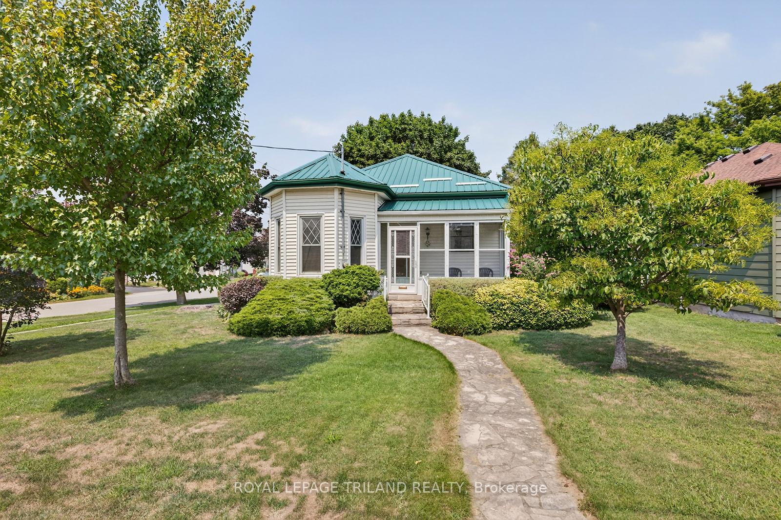 Photo 1 of 53 Chester Street, St. Thomas — HOMEH