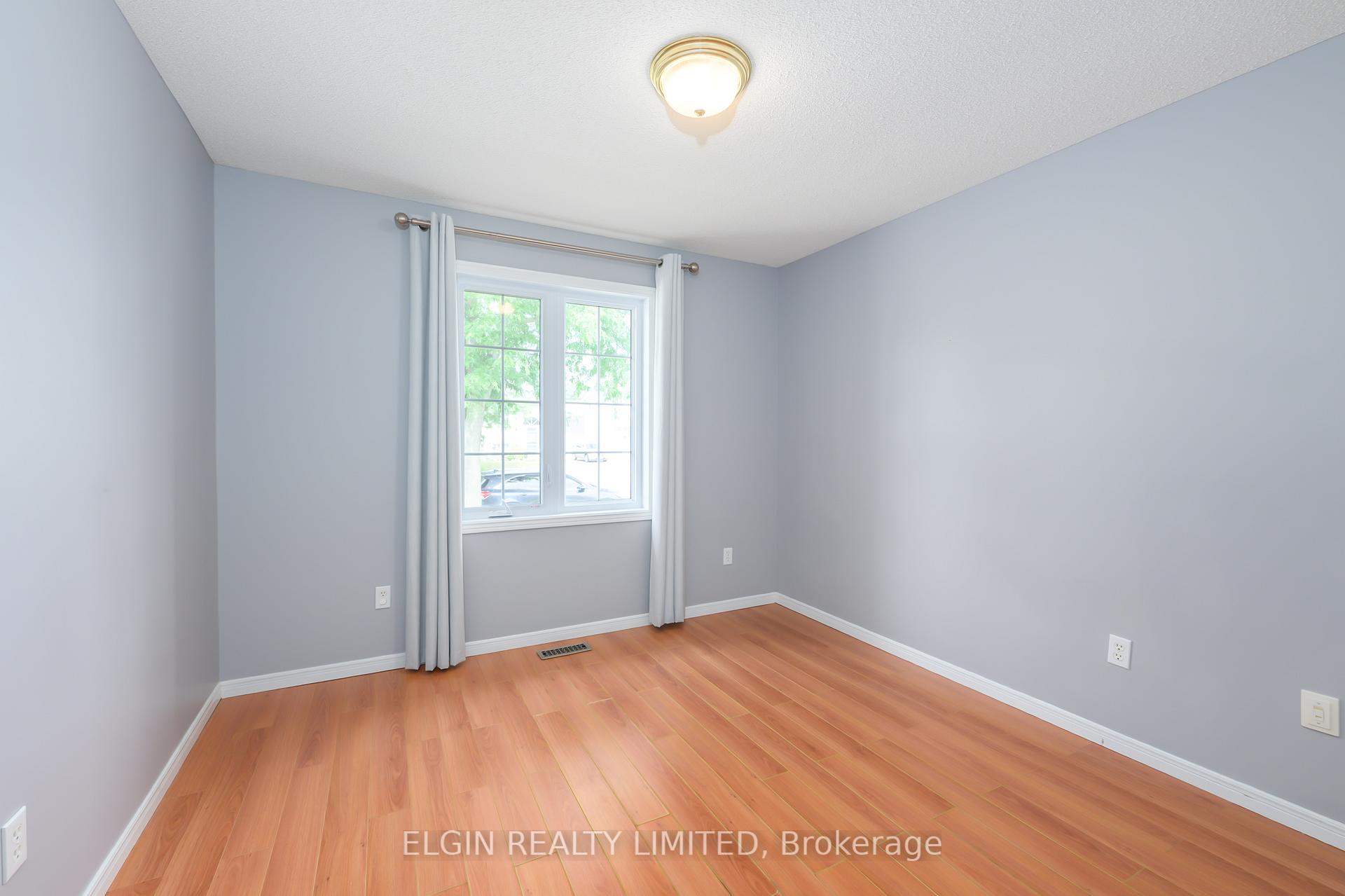 Photo 10 of 410 Highview Drive, St. Thomas — HOMEH
