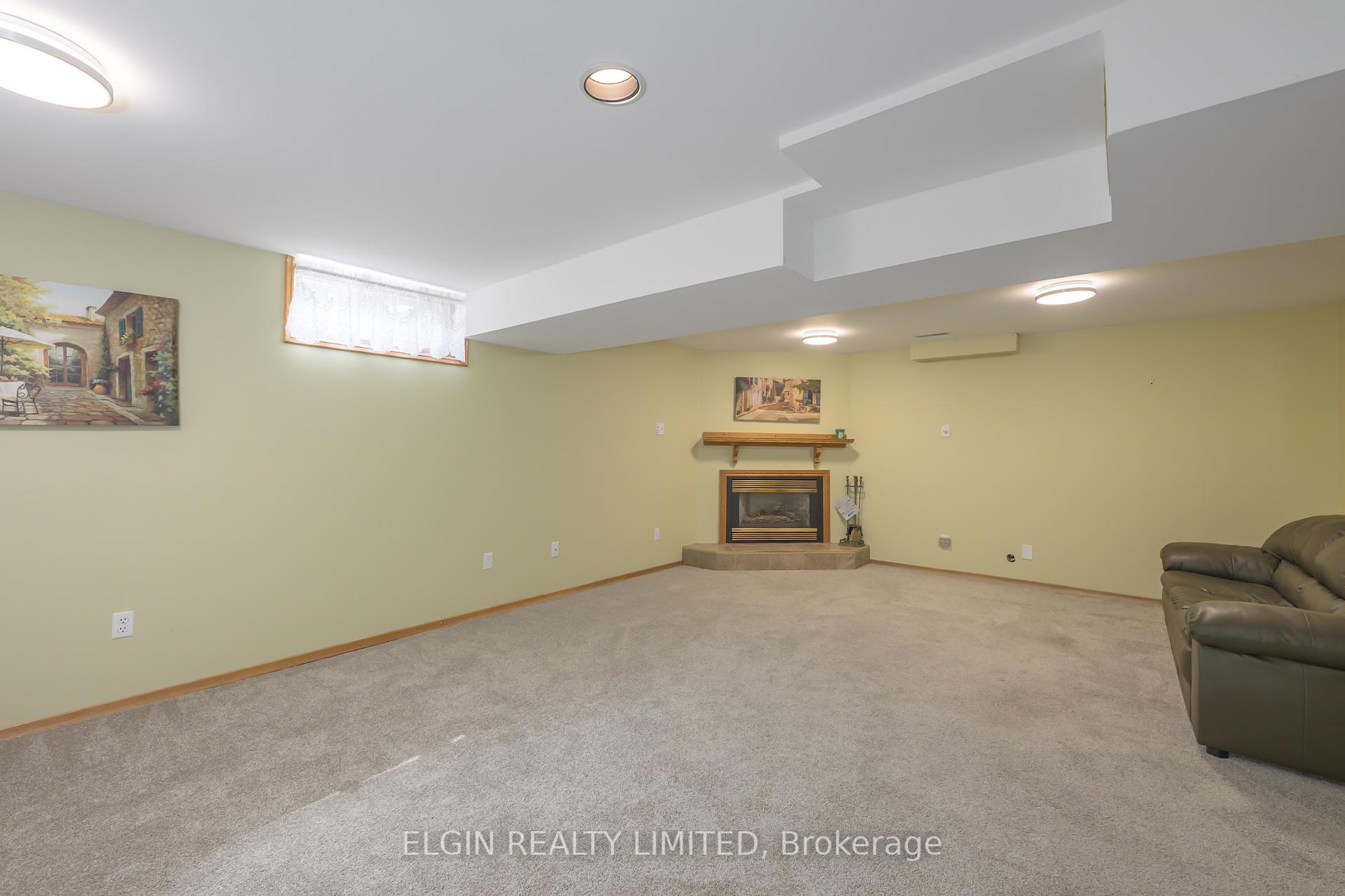 Photo 16 of 410 Highview Drive, St. Thomas — HOMEH