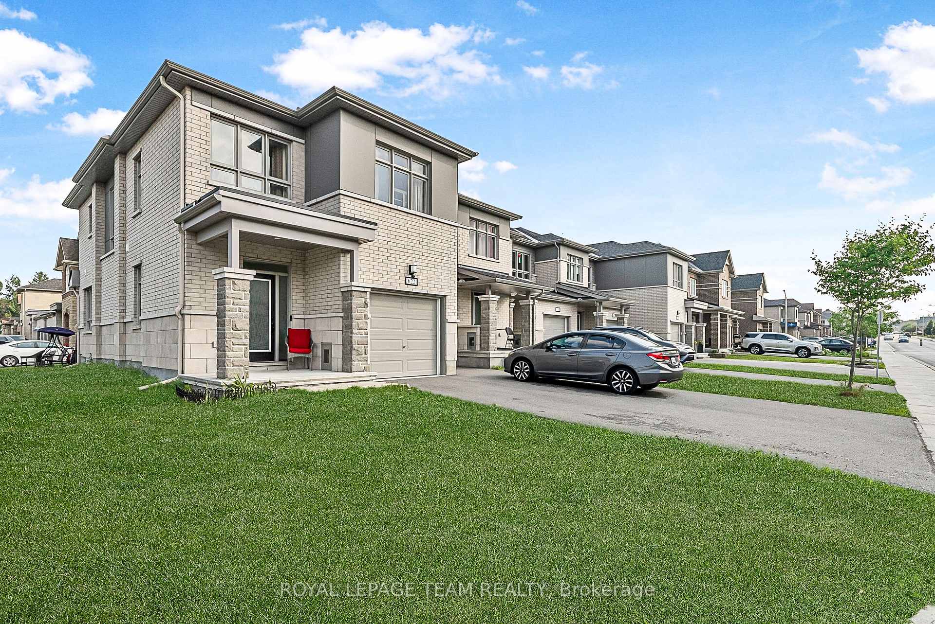 Photo 2 of 622 Parade Drive, Ottawa, Stittsville (South) — HOMEH