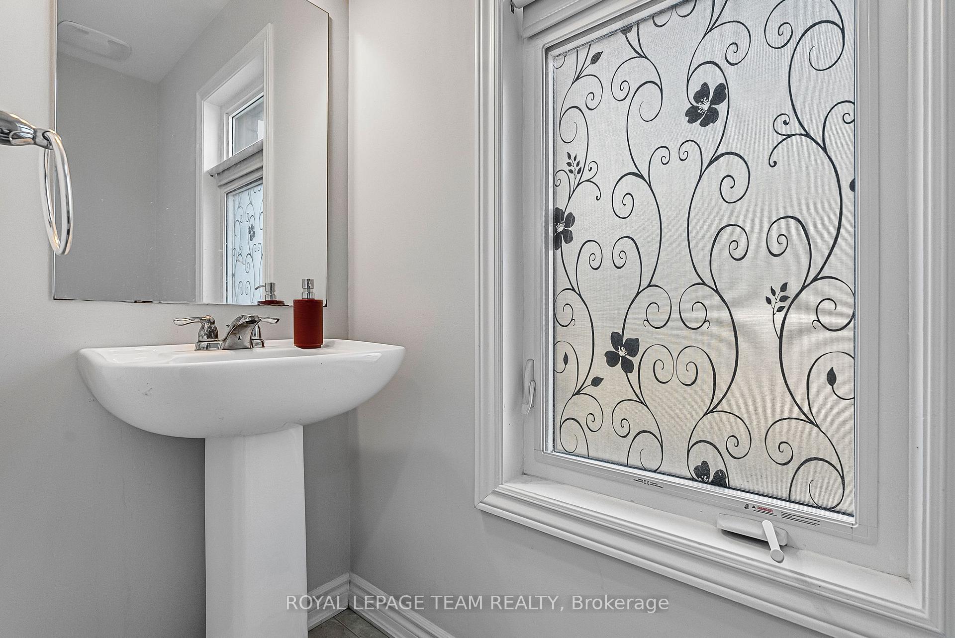 Photo 5 of 622 Parade Drive, Ottawa, Stittsville (South) — HOMEH