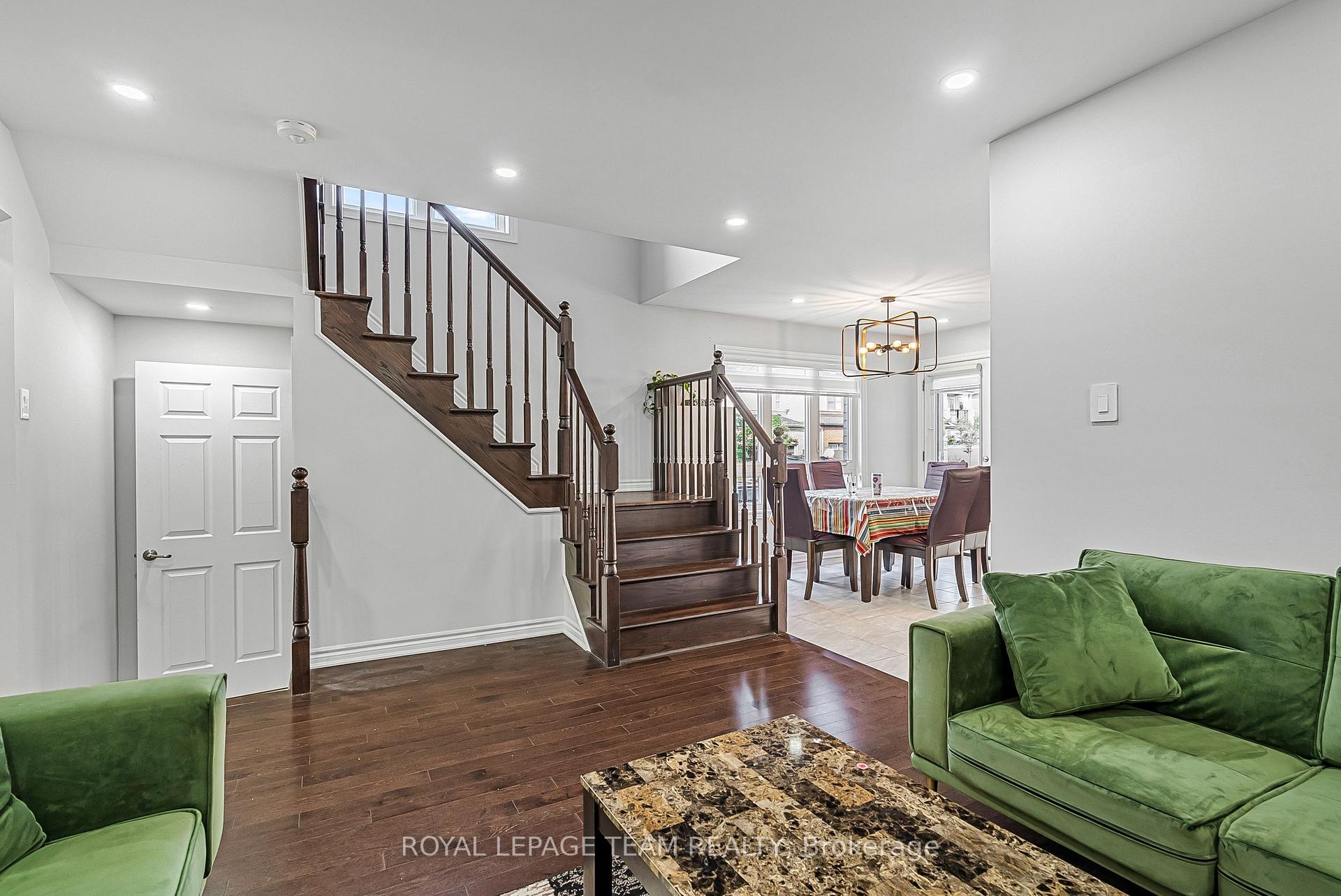 Photo 8 of 622 Parade Drive, Ottawa, Stittsville (South) — HOMEH