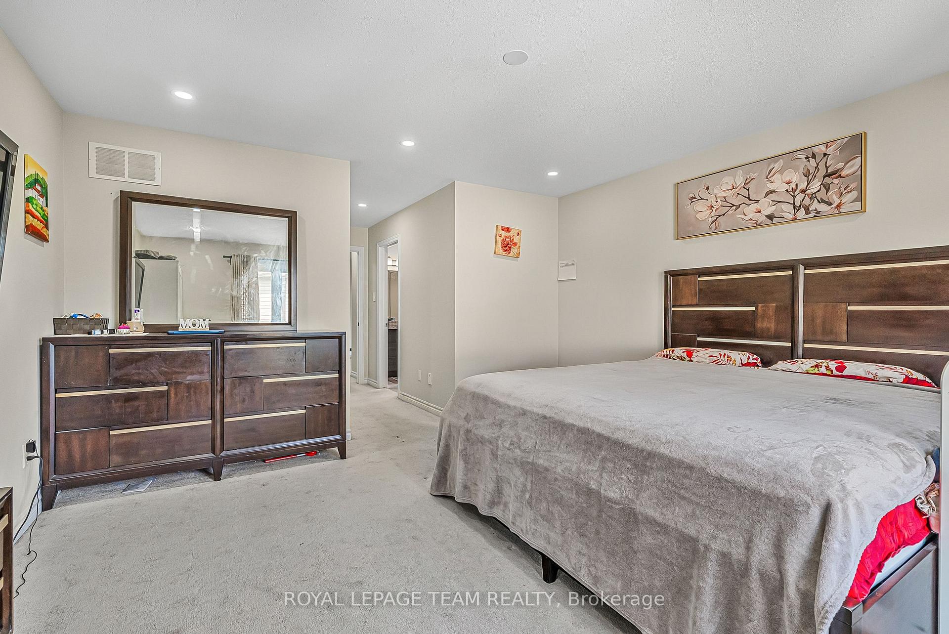 Photo 23 of 622 Parade Drive, Ottawa, Stittsville (South) — HOMEH