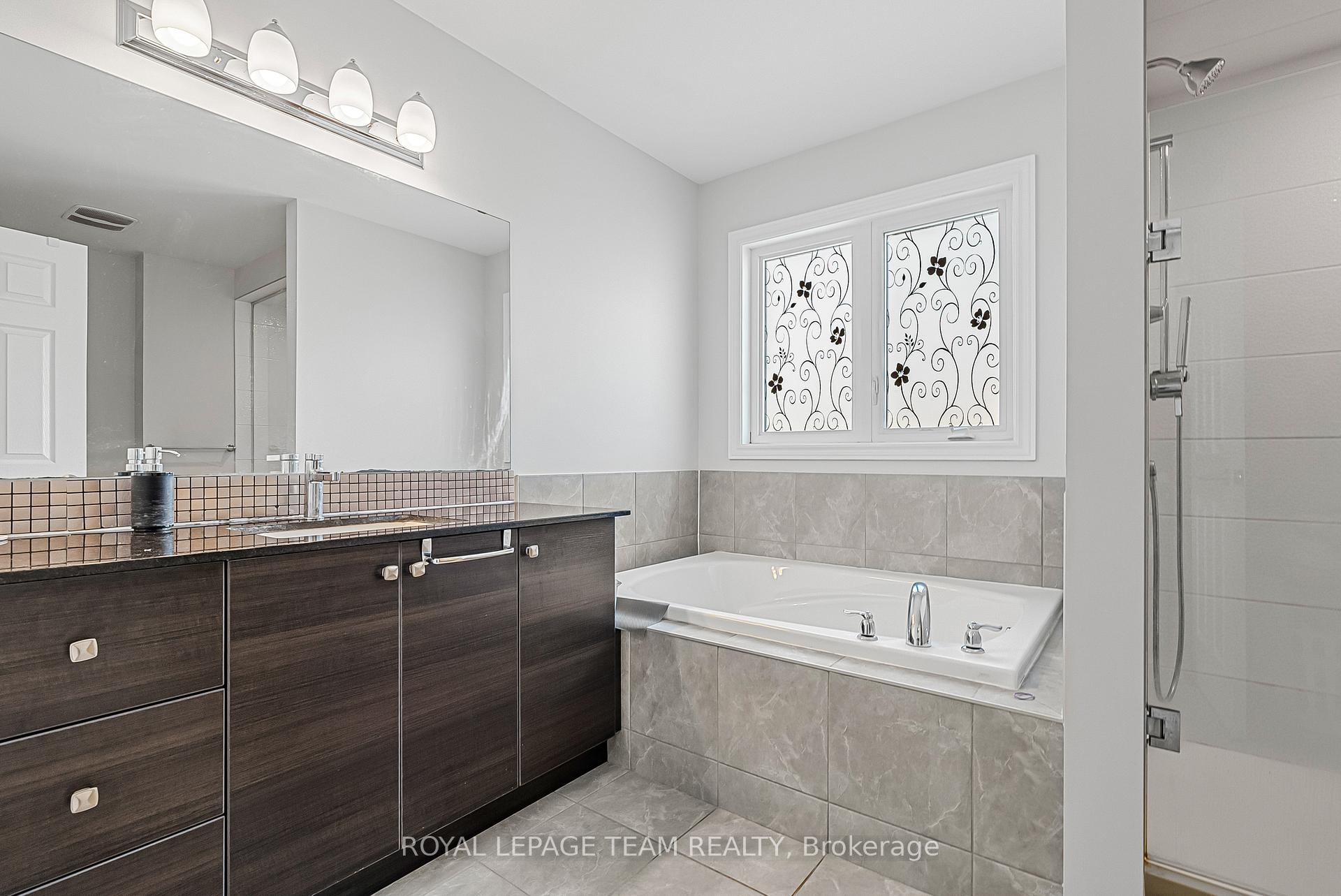 Photo 24 of 622 Parade Drive, Ottawa, Stittsville (South) — HOMEH