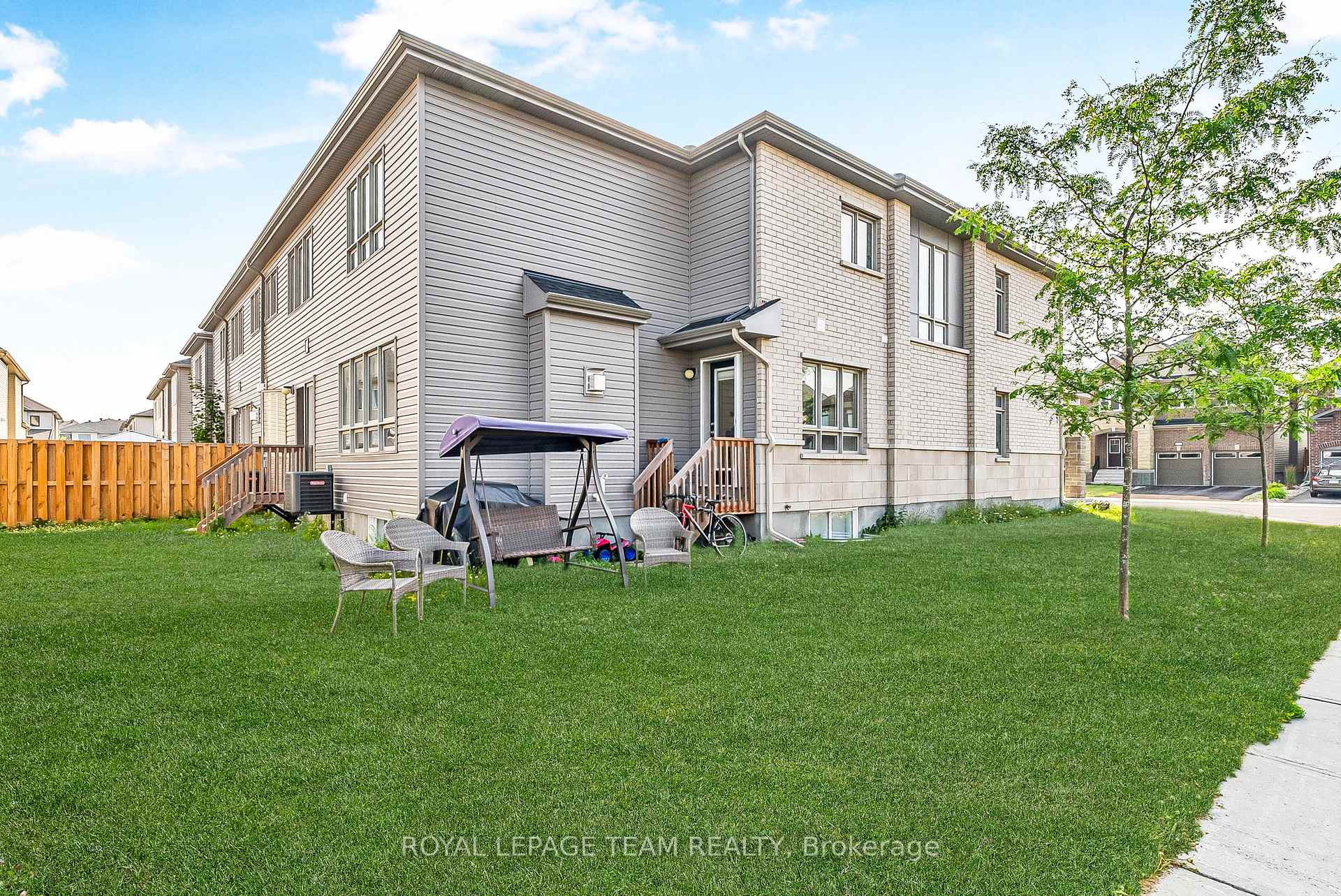 Photo 33 of 622 Parade Drive, Ottawa, Stittsville (South) — HOMEH