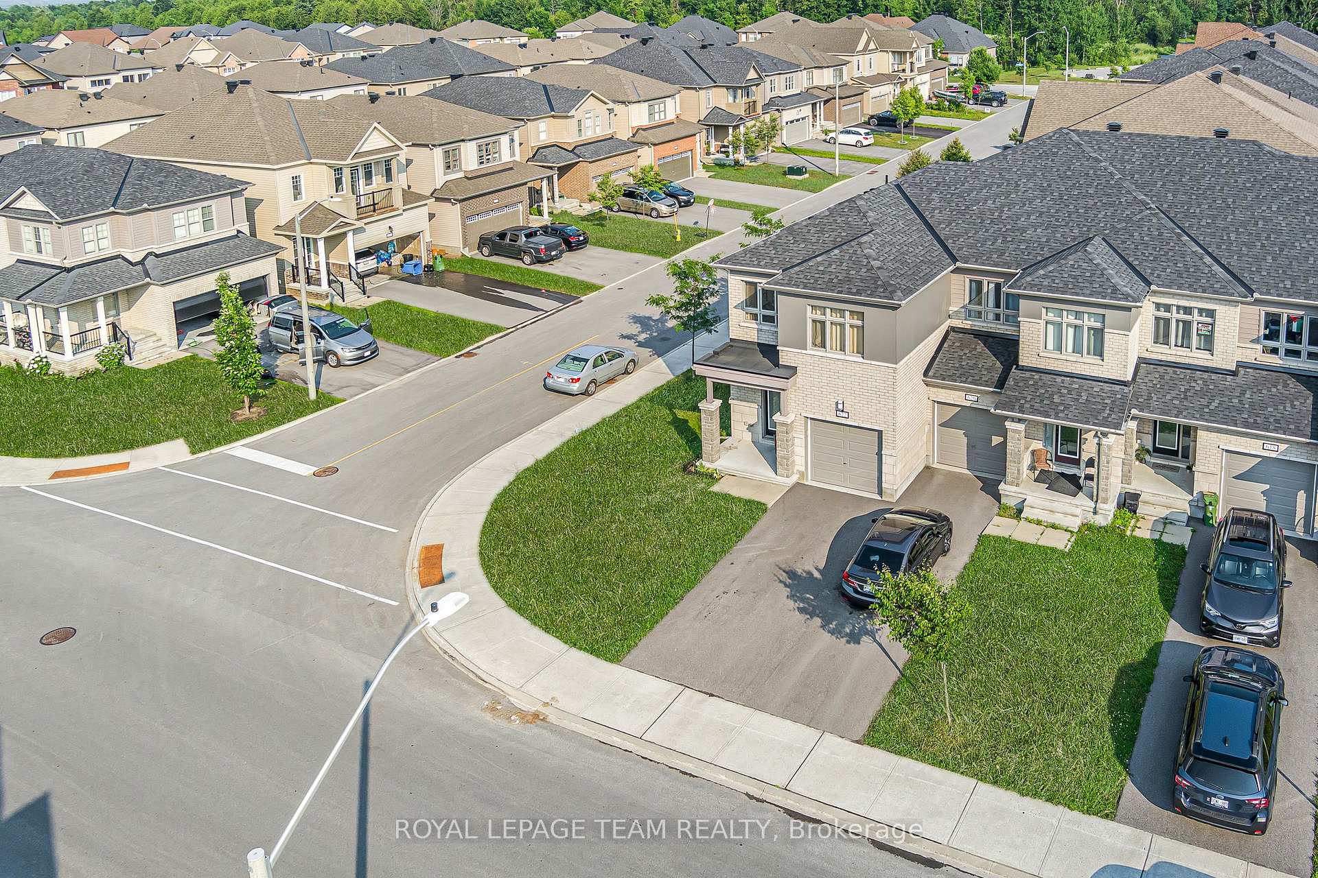 Photo 37 of 622 Parade Drive, Ottawa, Stittsville (South) — HOMEH
