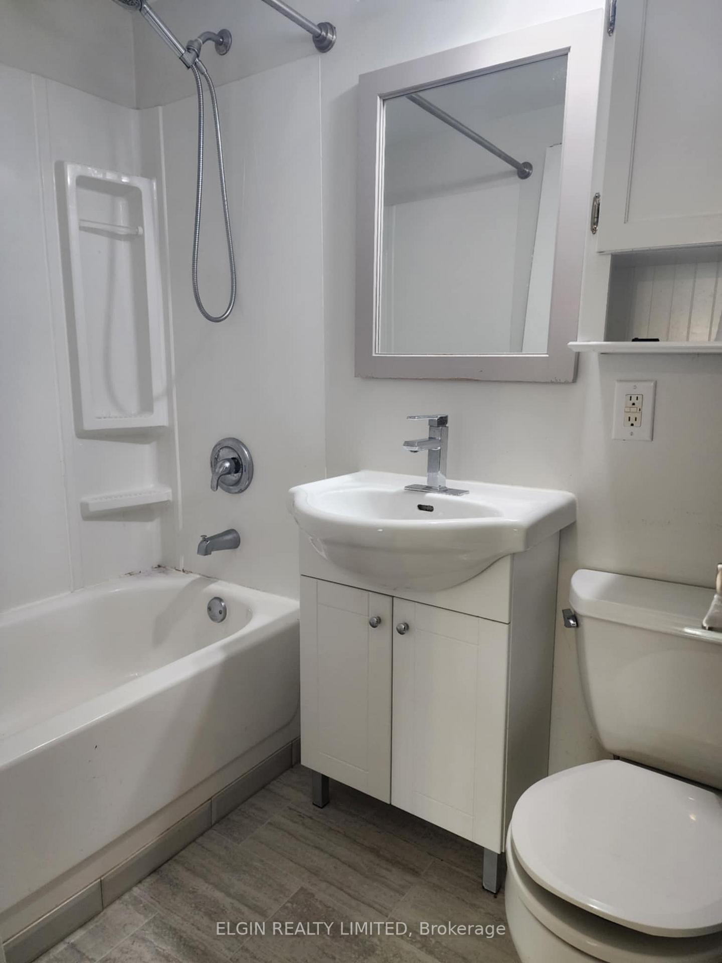 Photo 5 of 44 Elizabeth Street, St. Thomas — HOMEH