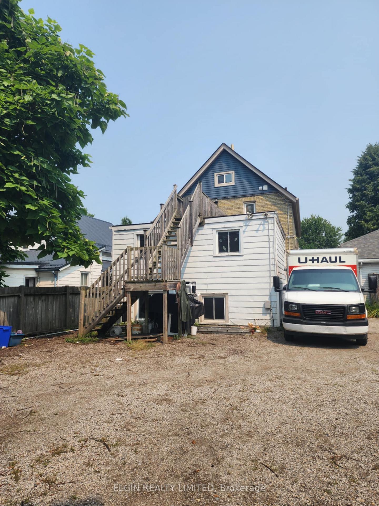 Photo 18 of 44 Elizabeth Street, St. Thomas — HOMEH