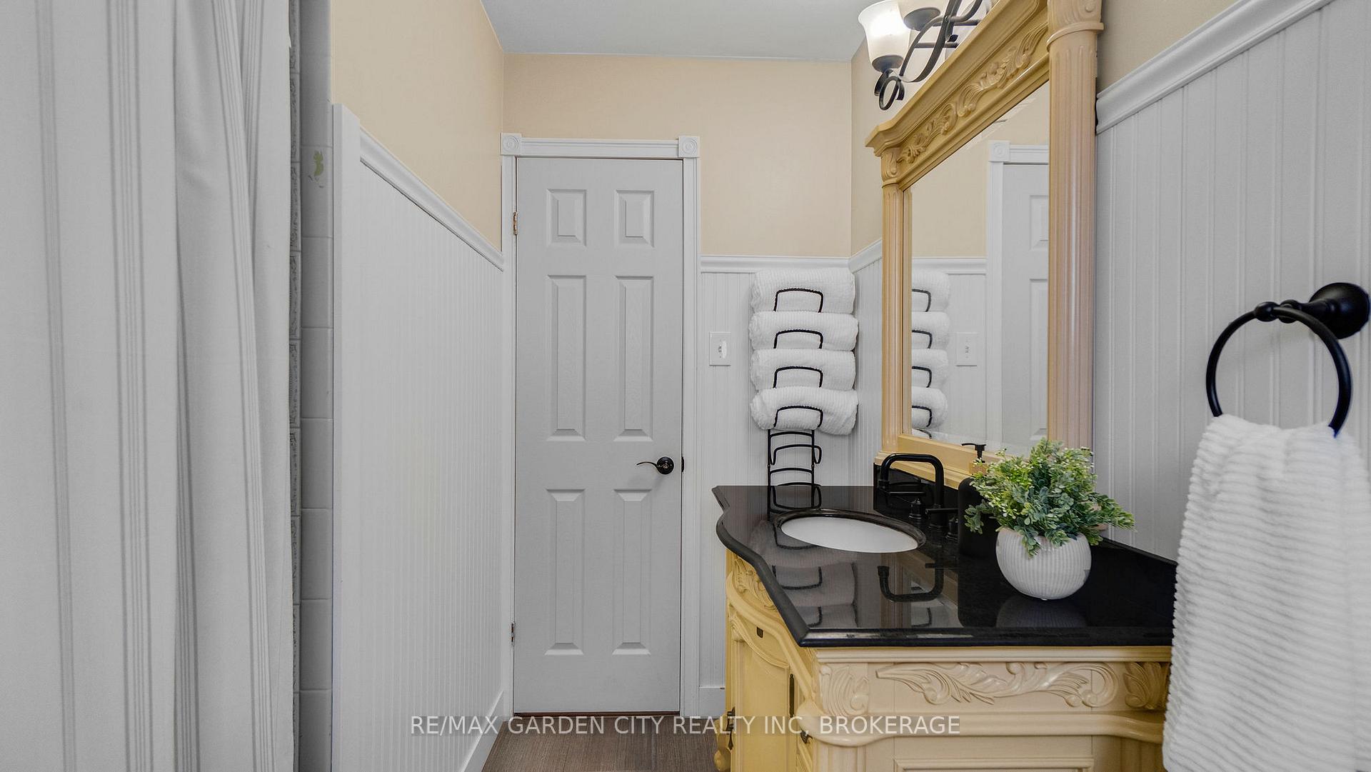 Photo 22 of 8 Jessica Drive, St. Catharines, Vine/Linwell — HOMEH