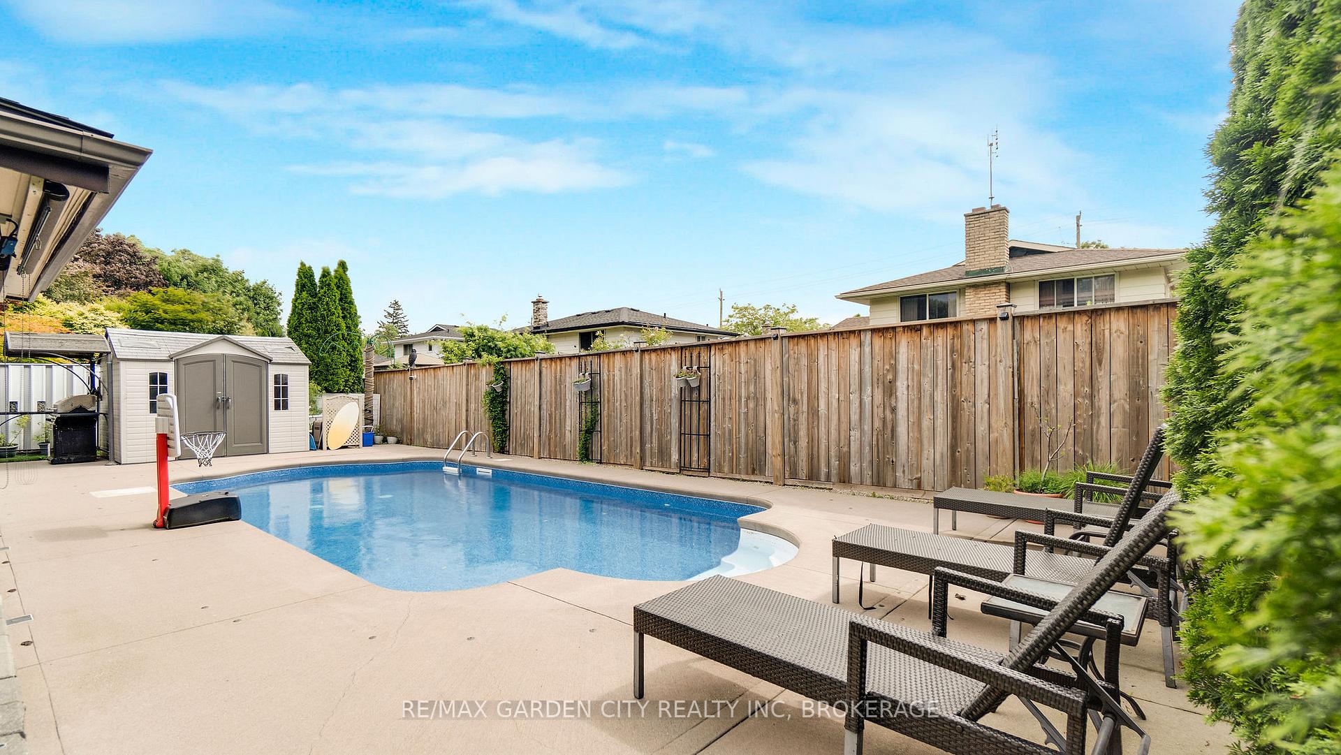 Photo 36 of 8 Jessica Drive, St. Catharines, Vine/Linwell — HOMEH