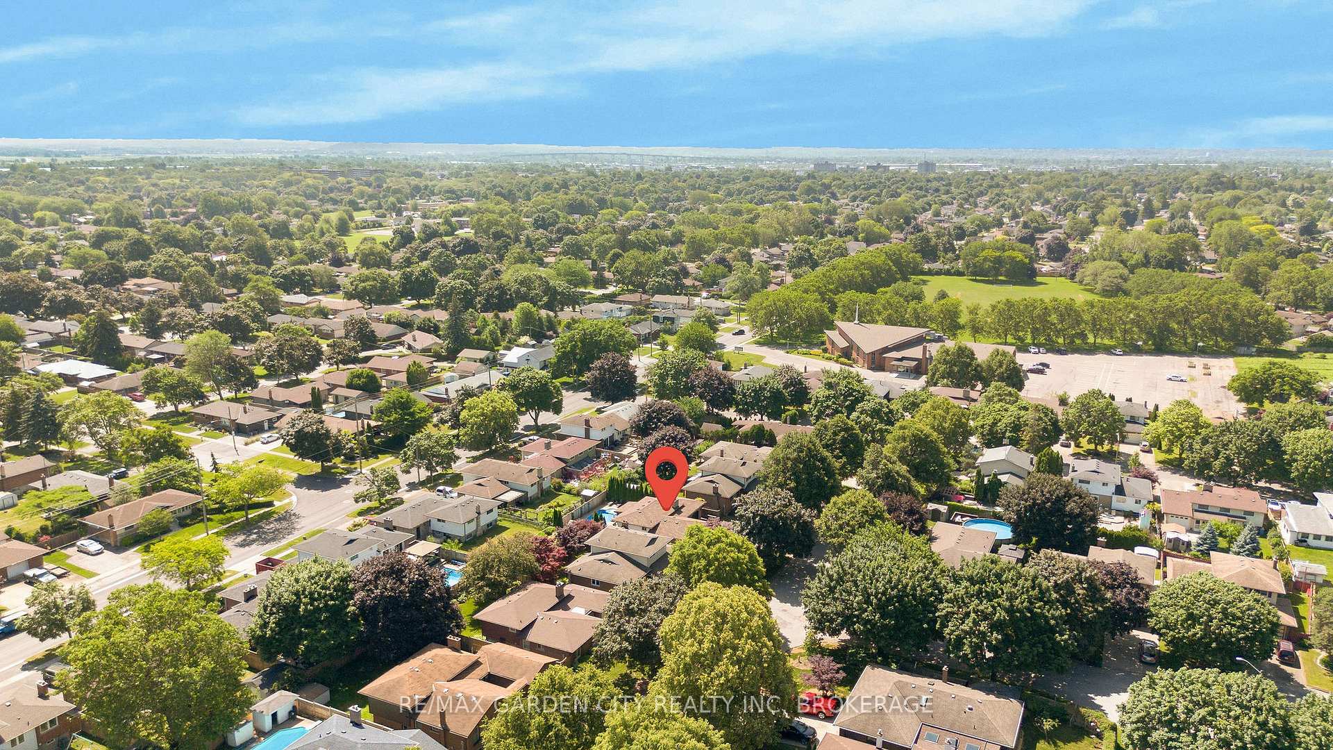 Photo 49 of 8 Jessica Drive, St. Catharines, Vine/Linwell — HOMEH