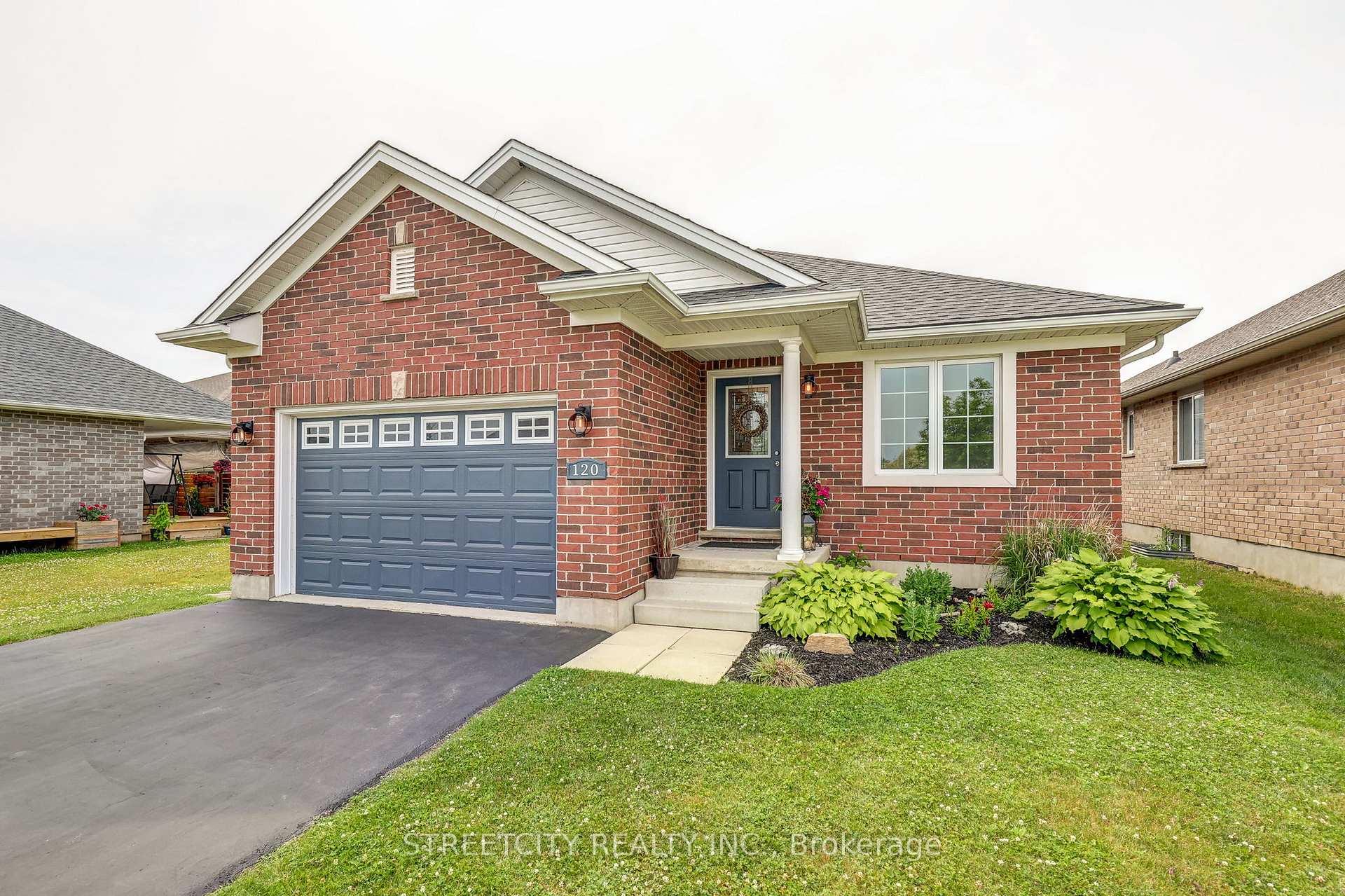 Photo 5 of 120 Peach Tree Boulevard, St. Thomas — HOMEH