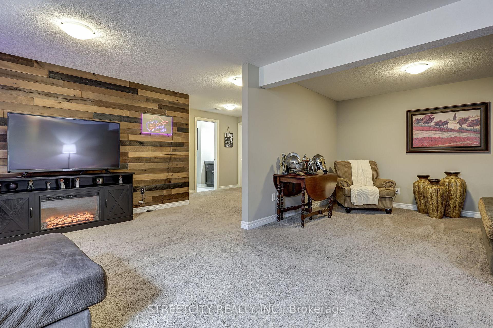 Photo 30 of 120 Peach Tree Boulevard, St. Thomas — HOMEH
