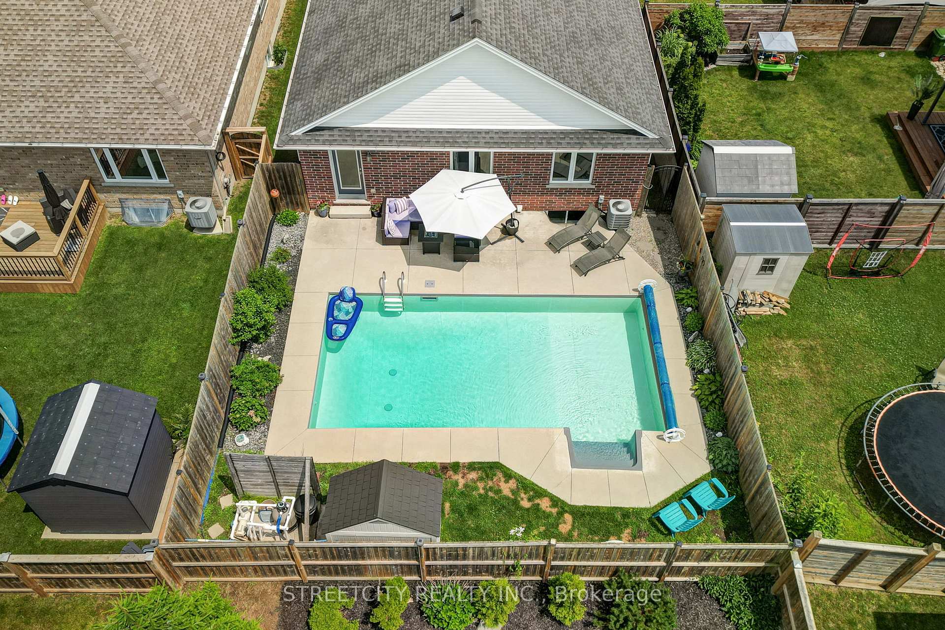 Photo 42 of 120 Peach Tree Boulevard, St. Thomas — HOMEH