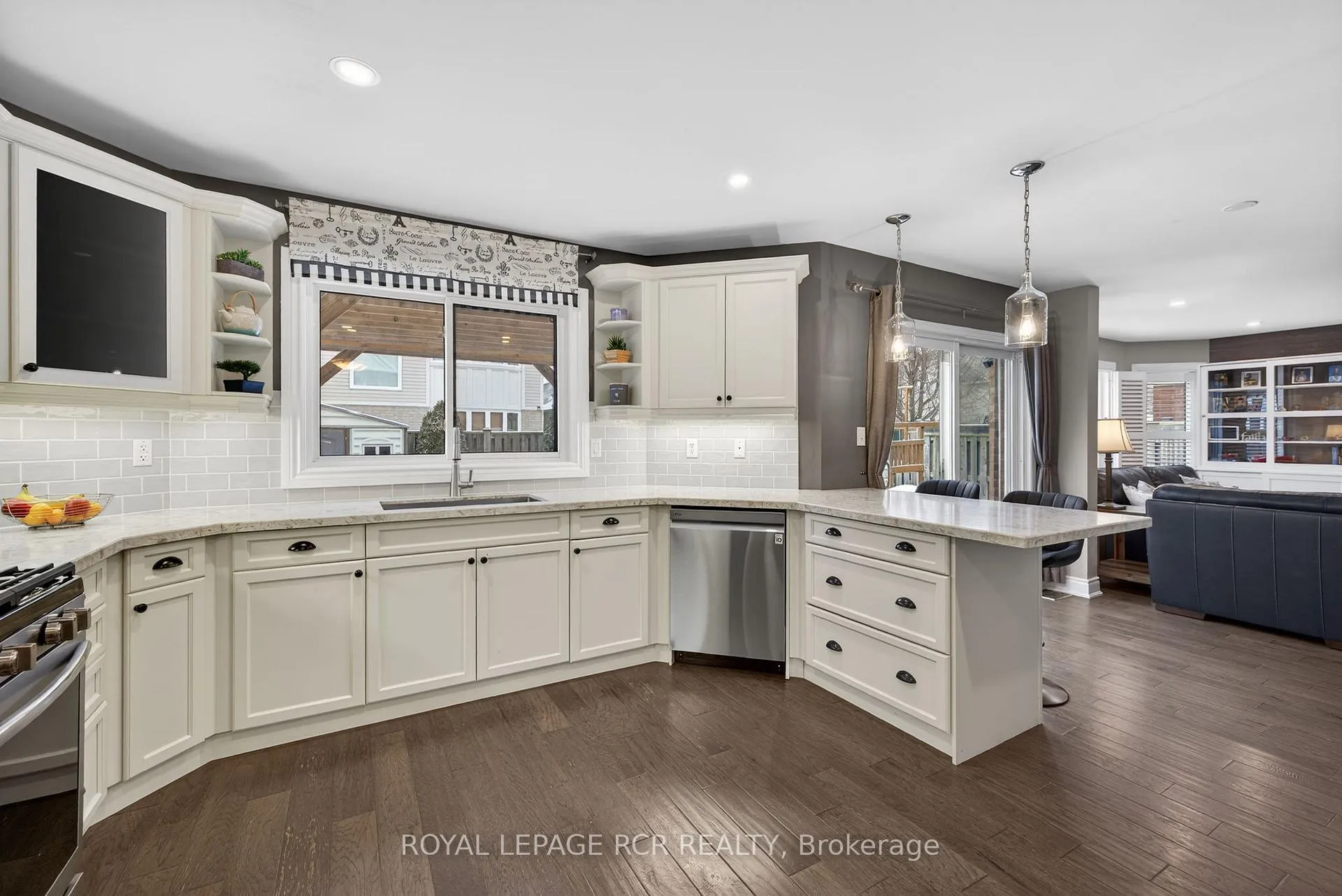 Photo 19 of 25 Kidd Crescent, New Tecumseth, Alliston — HOMEH
