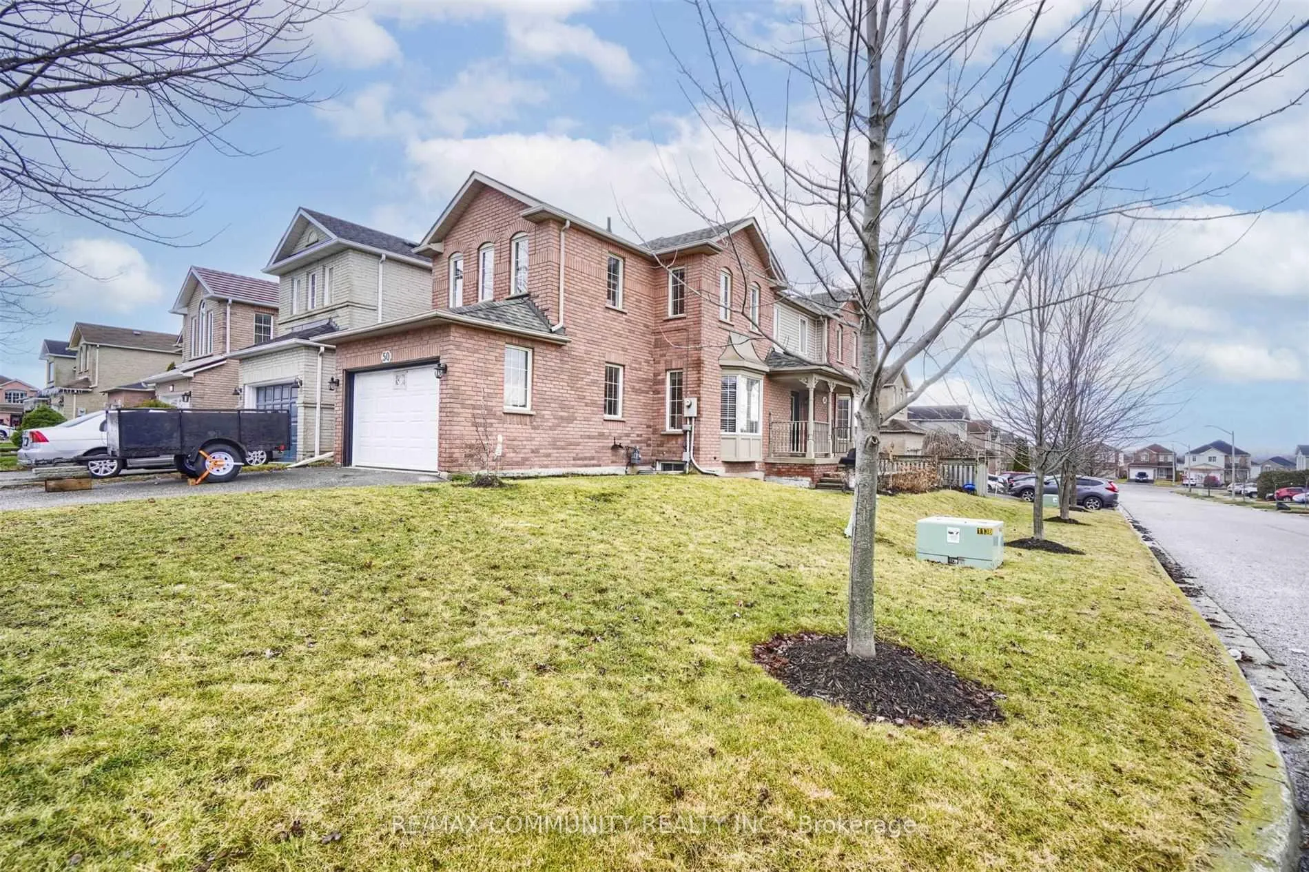 Photo 2 of Unit Lower, 50 Perfitt Crescent, Ajax, Central — HOMEH
