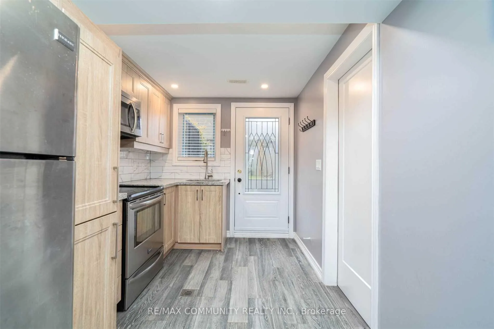 Photo 4 of Unit Lower, 50 Perfitt Crescent, Ajax, Central — HOMEH