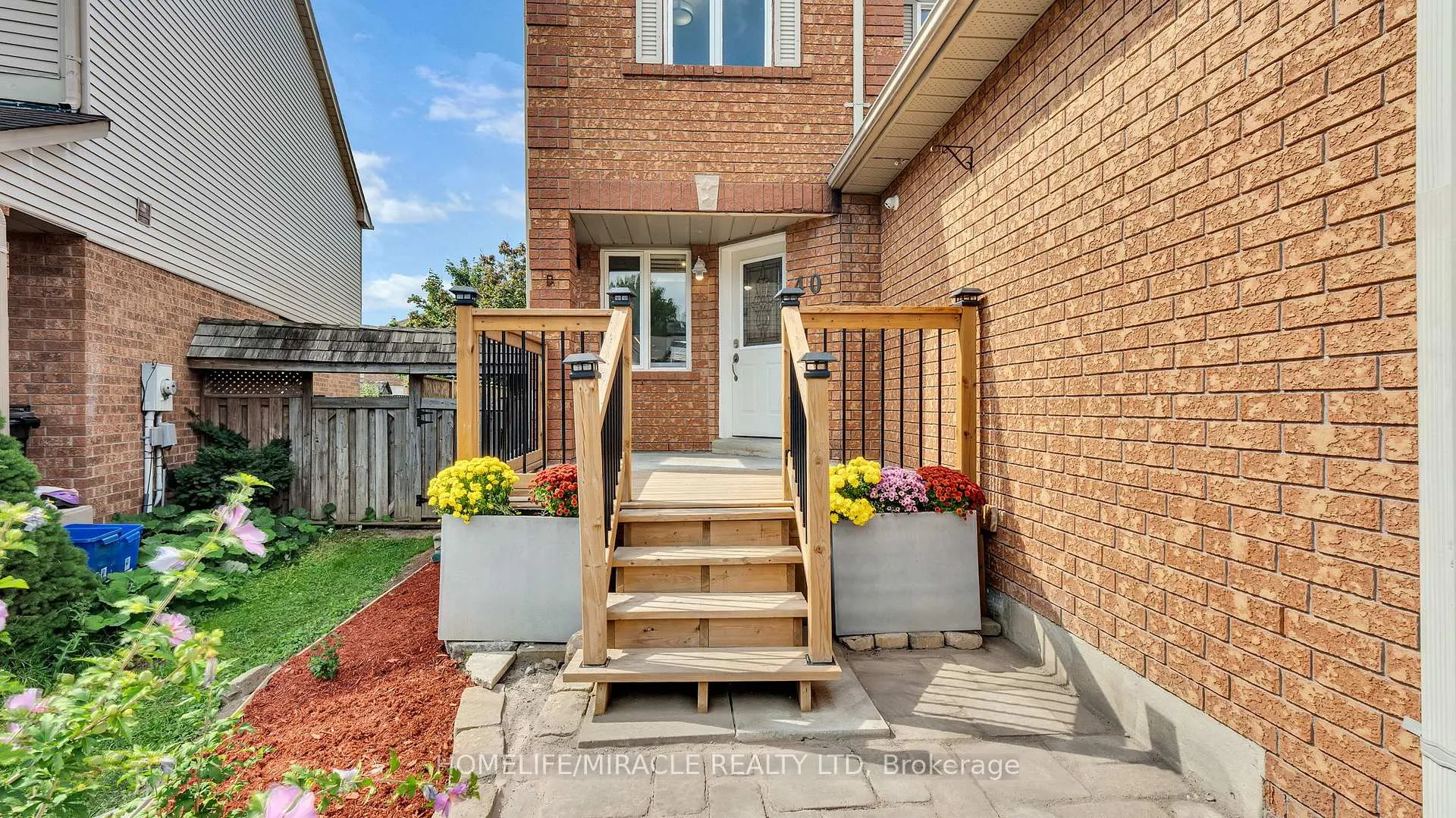 Photo 6 of 40 Landerville Lane, Clarington, Bowmanville — HOMEH