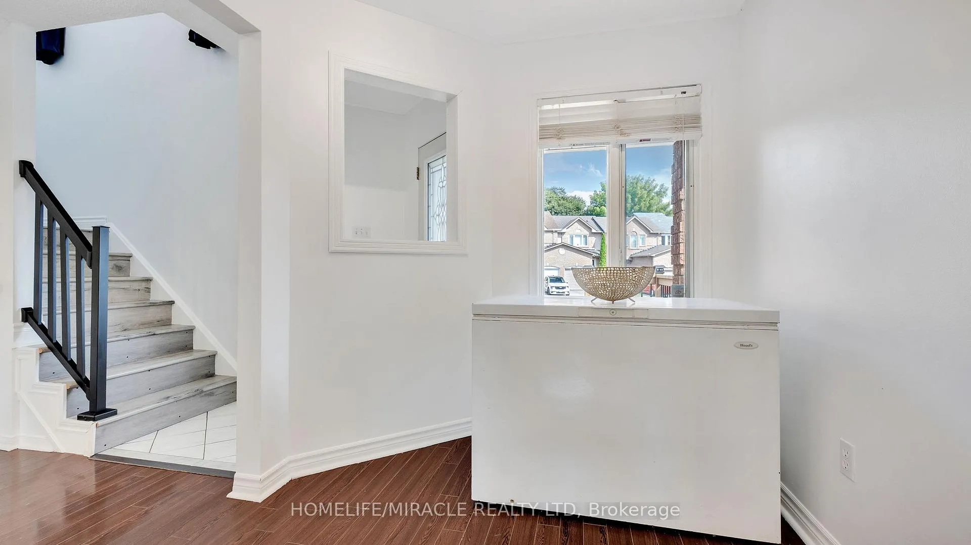 Photo 18 of 40 Landerville Lane, Clarington, Bowmanville — HOMEH