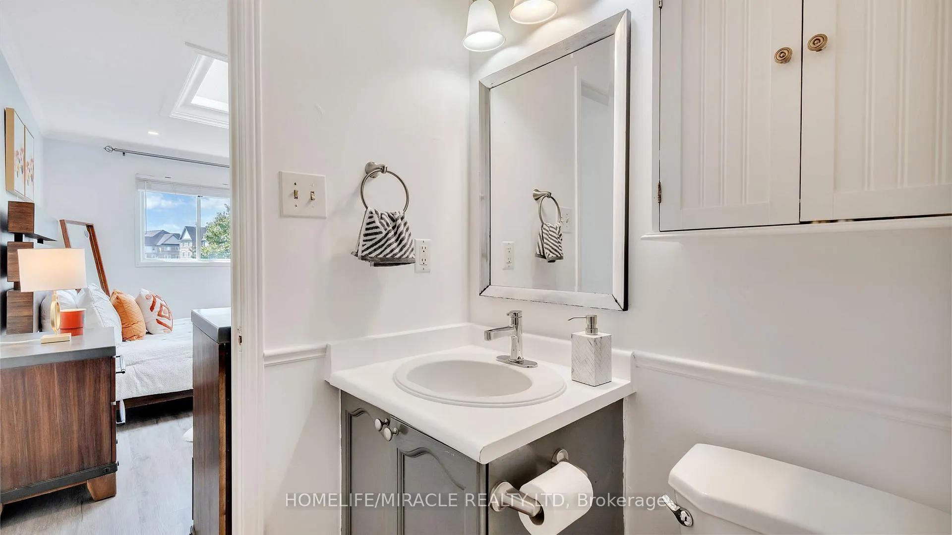 Photo 28 of 40 Landerville Lane, Clarington, Bowmanville — HOMEH
