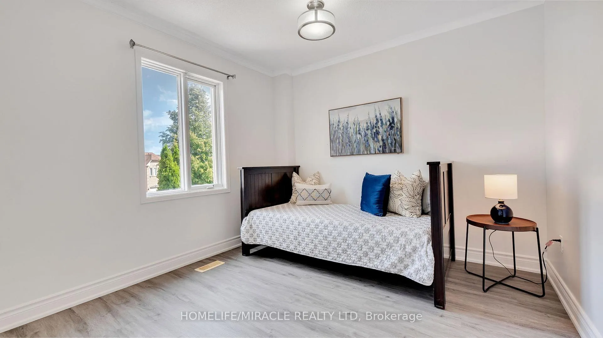 Photo 35 of 40 Landerville Lane, Clarington, Bowmanville — HOMEH