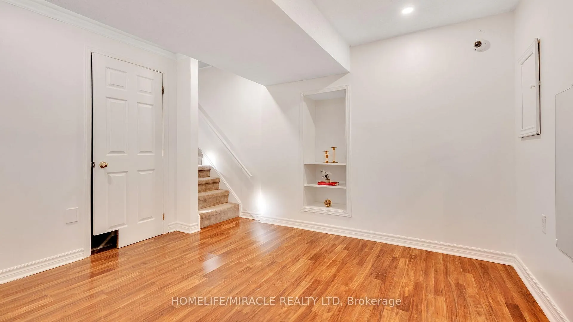 Photo 39 of 40 Landerville Lane, Clarington, Bowmanville — HOMEH