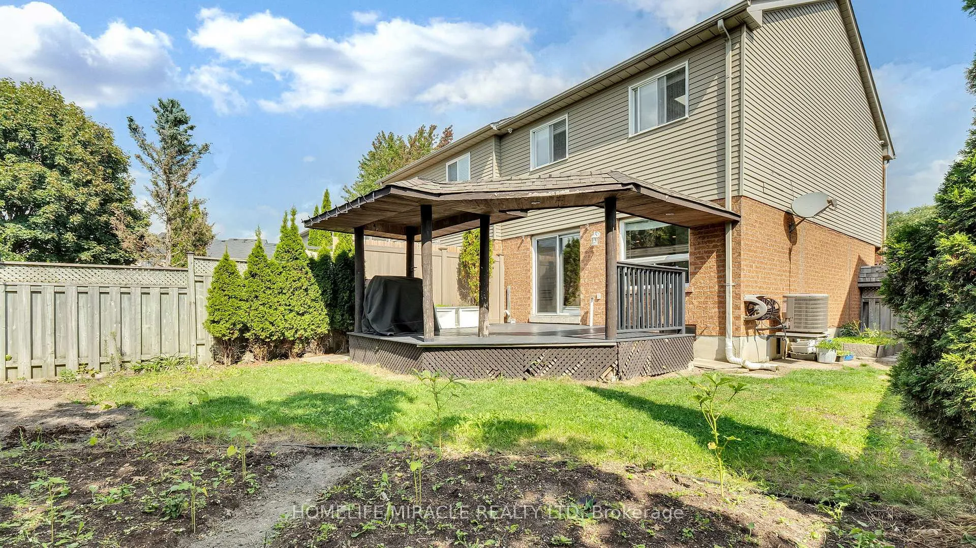 Photo 44 of 40 Landerville Lane, Clarington, Bowmanville — HOMEH