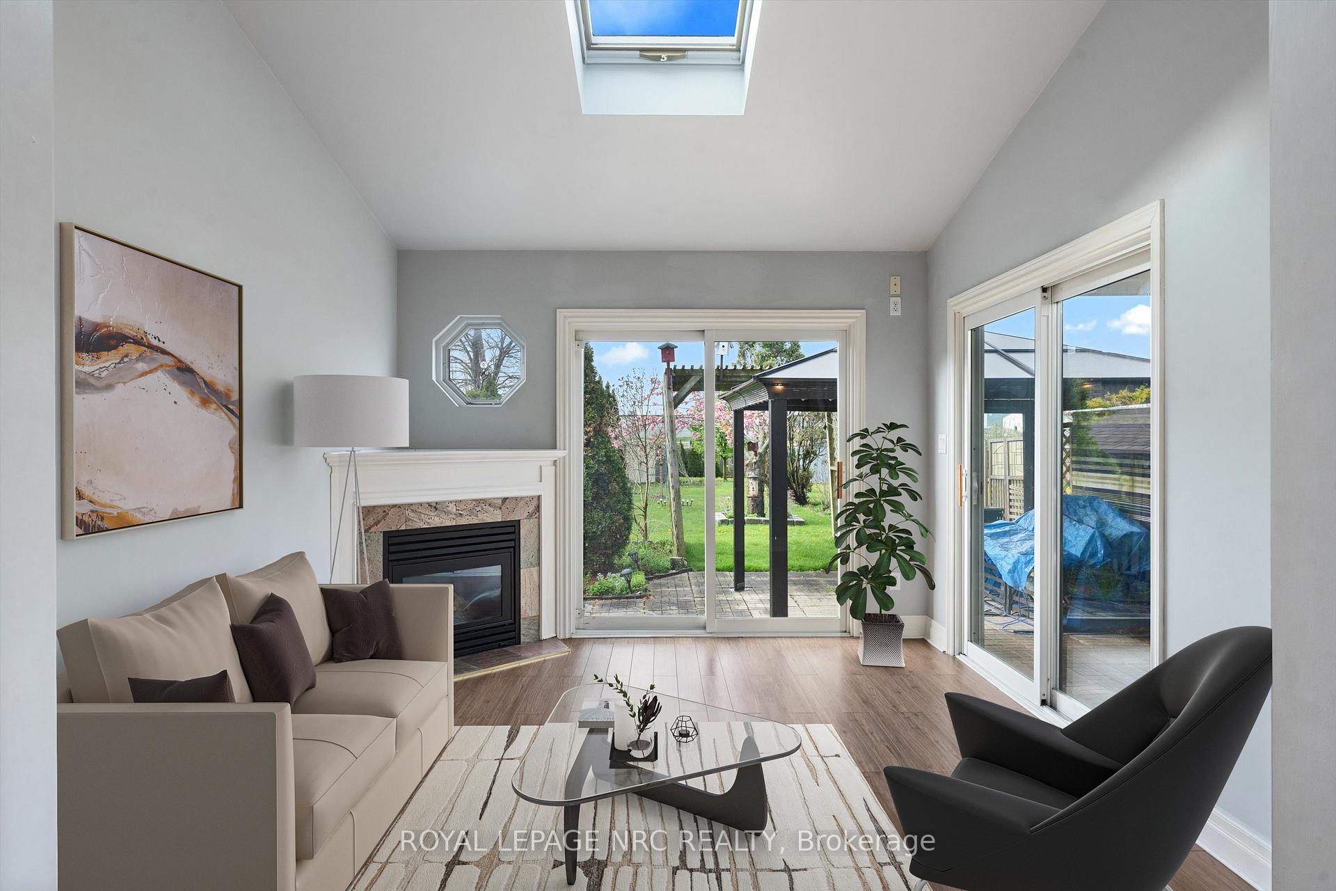 Photo 12 of 5 Barnaby Drive, St. Catharines, Ridley — HOMEH