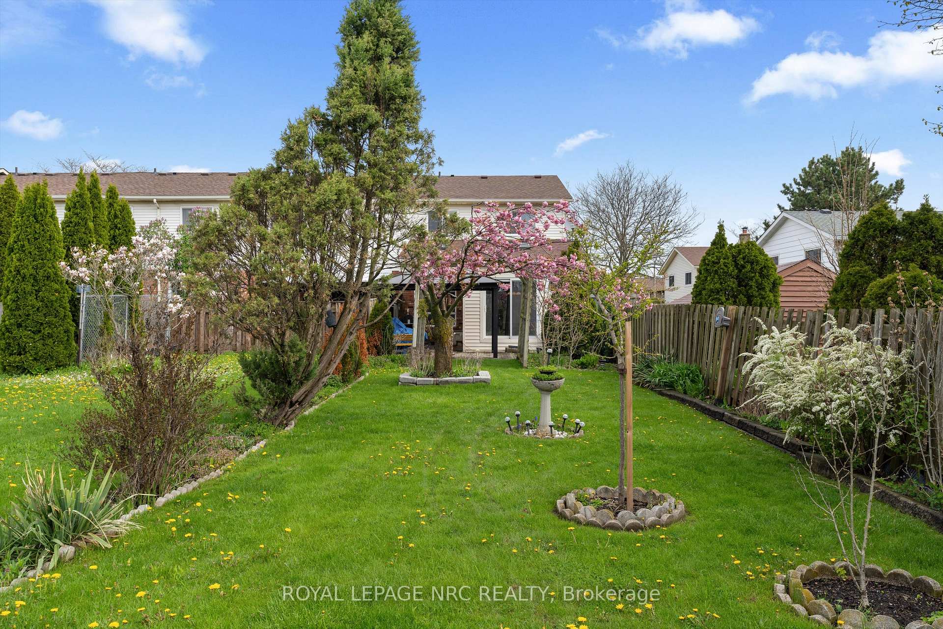 Photo 29 of 5 Barnaby Drive, St. Catharines, Ridley — HOMEH