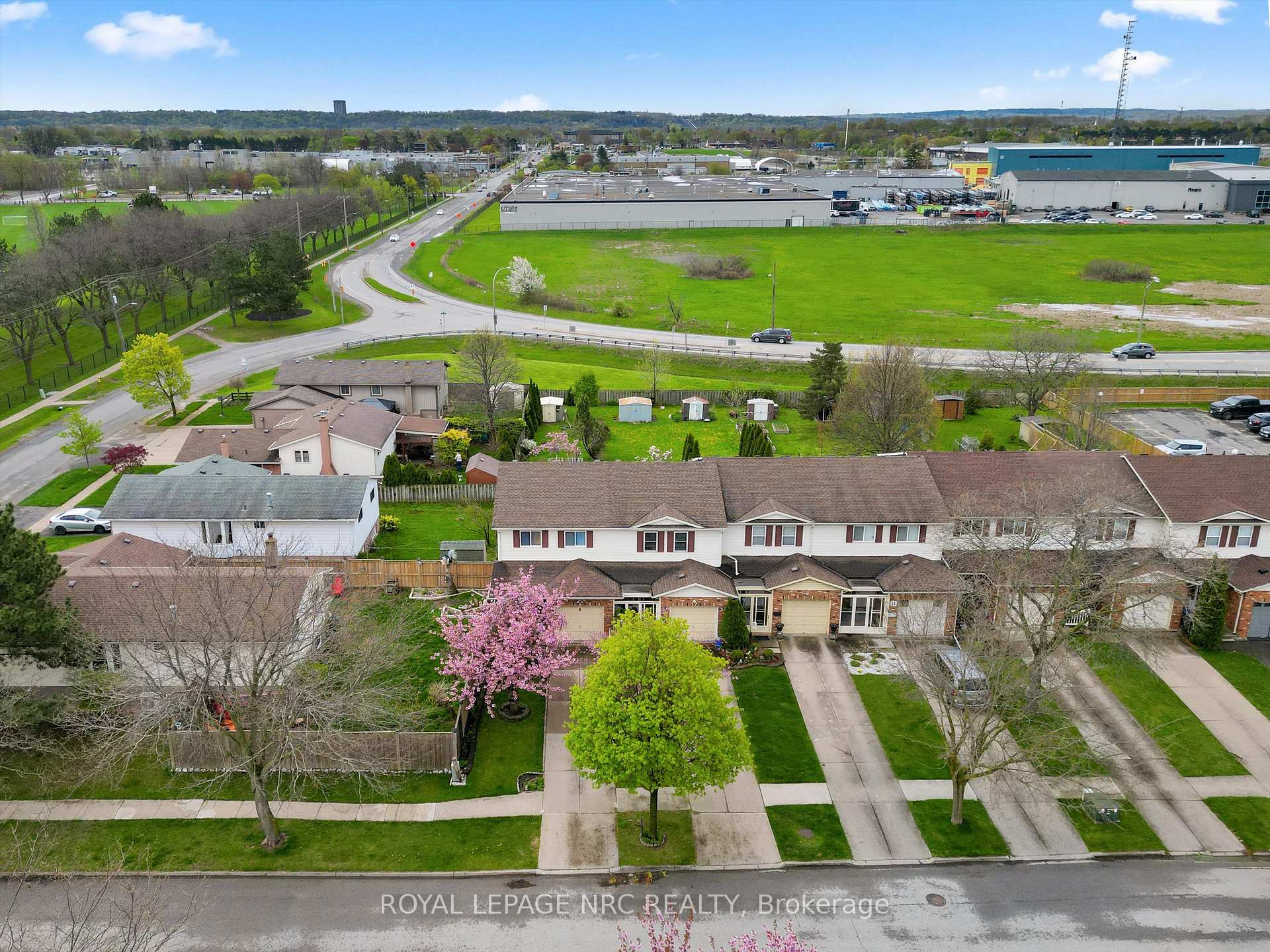 Photo 30 of 5 Barnaby Drive, St. Catharines, Ridley — HOMEH