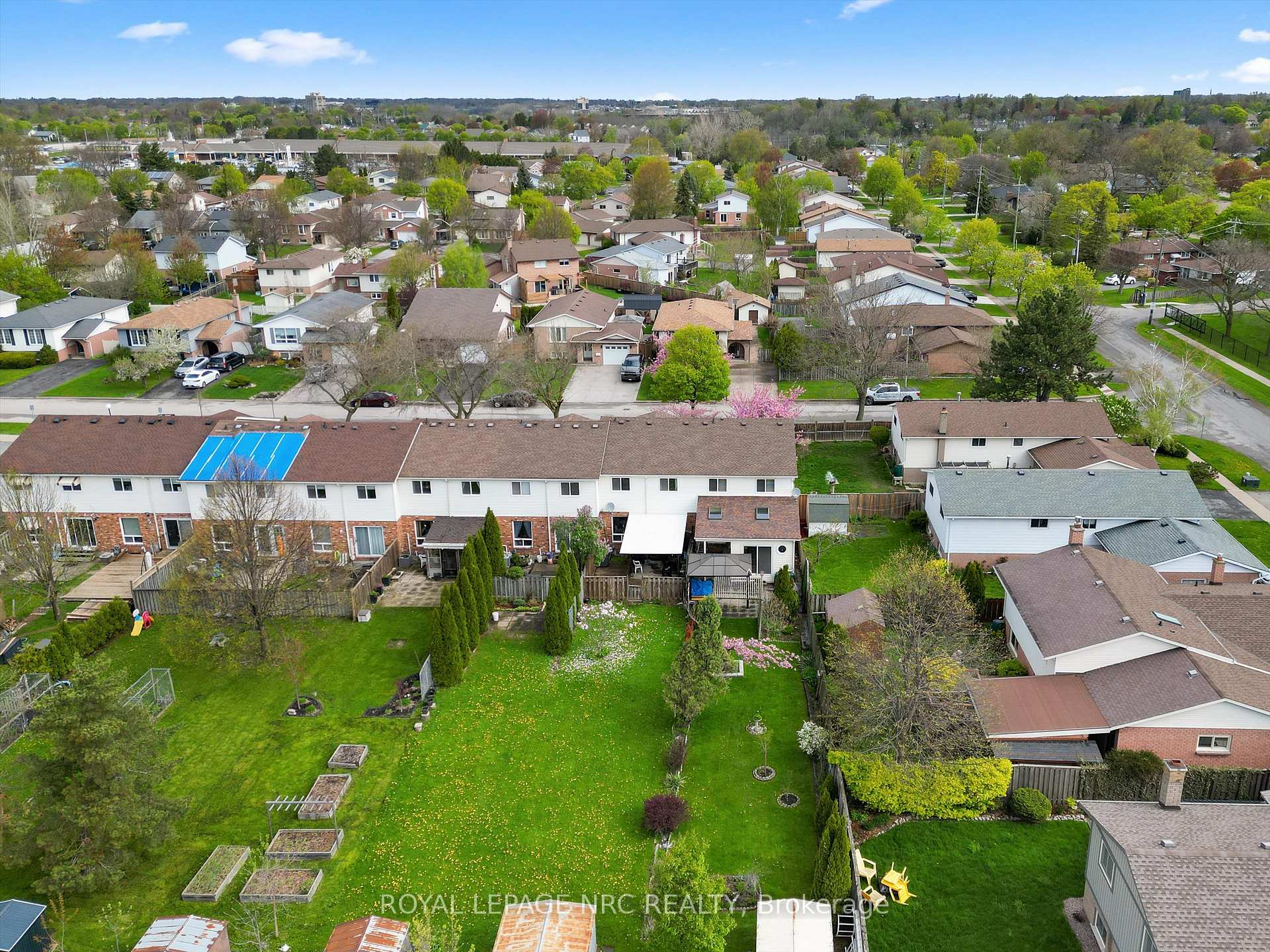 Photo 31 of 5 Barnaby Drive, St. Catharines, Ridley — HOMEH