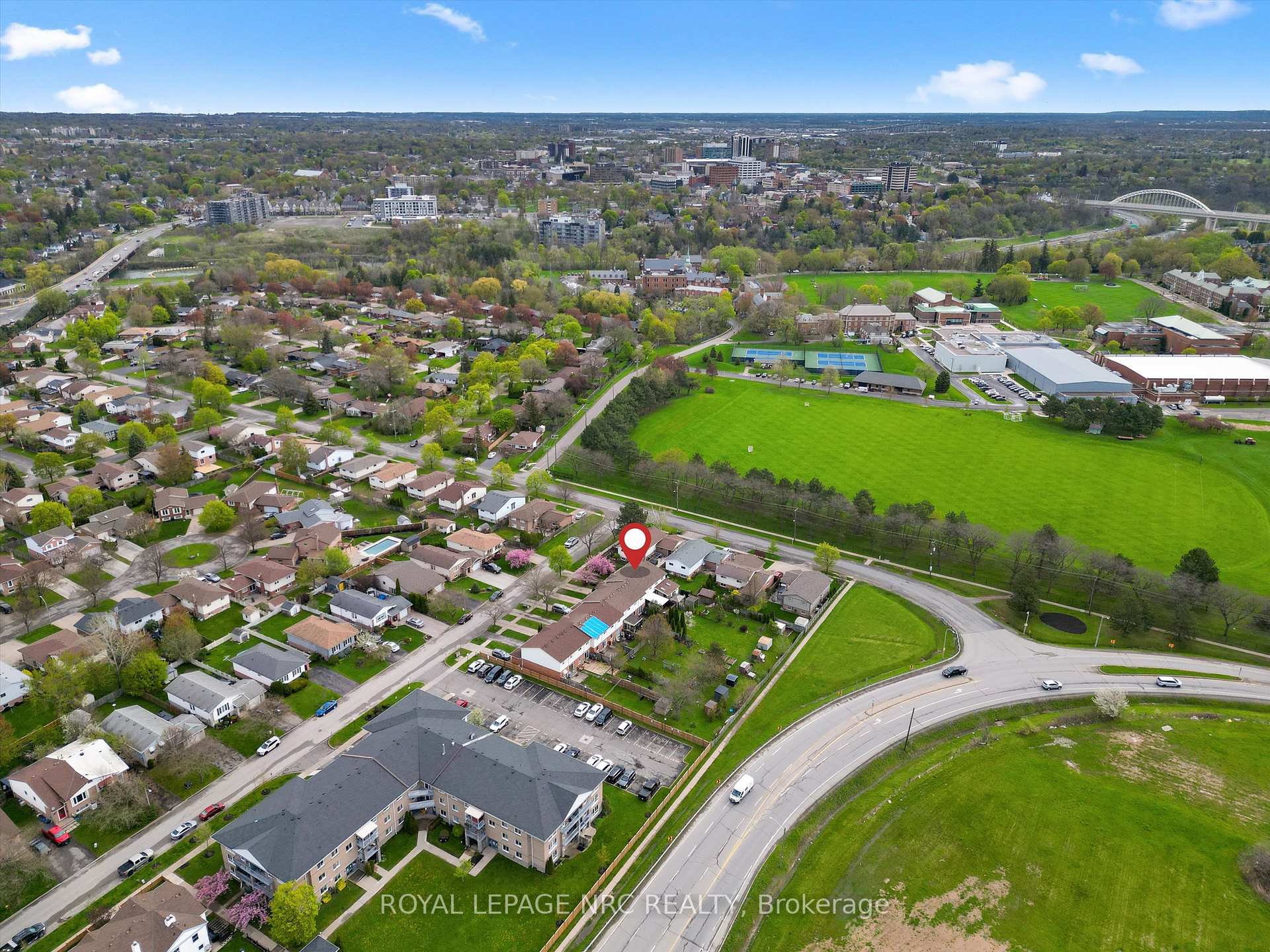 Photo 35 of 5 Barnaby Drive, St. Catharines, Ridley — HOMEH