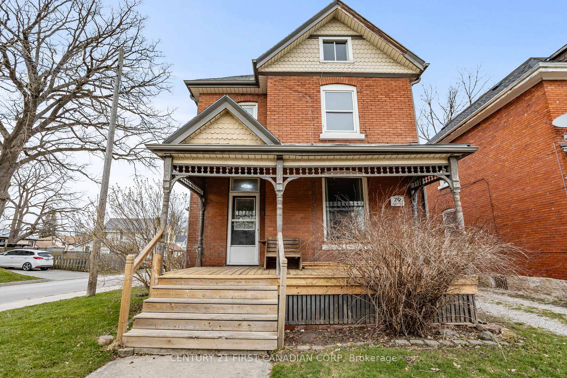 Front of 79 Scott Street