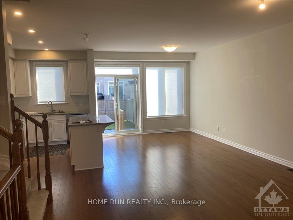 Photo 4 of 802 Indica Street, Ottawa, Stittsville (North) — HOMEH