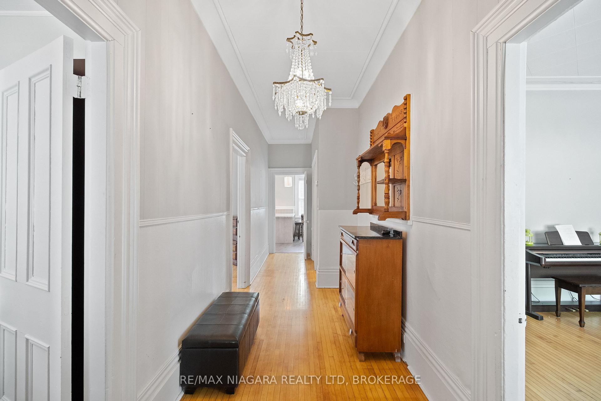 Photo 5 of 7 Tasker Street, St. Catharines, E. Chester — HOMEH